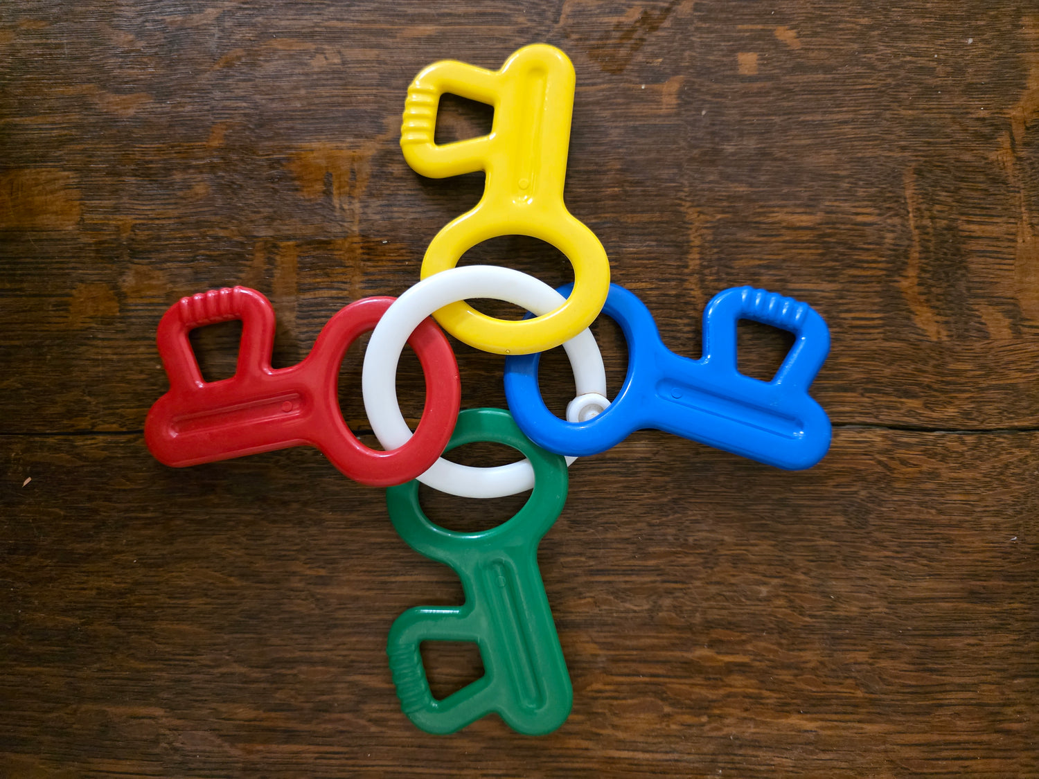 Ambi Toys sleutels aan witte ring jaren ’70/’80
