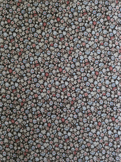 Ovaal tafelkleed met kleine bloemetjes