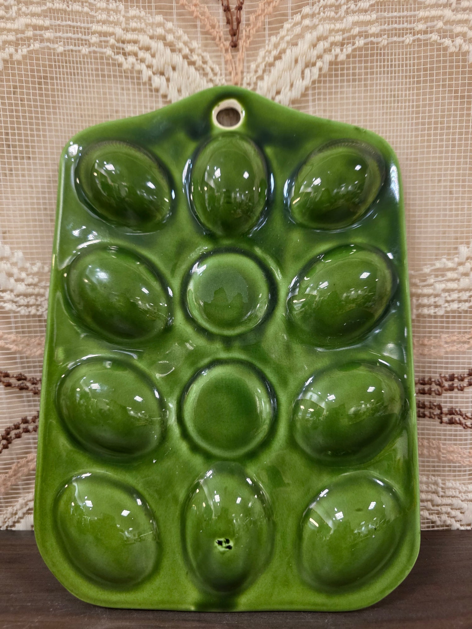 Groen bord voor gevulde eieren 24 x 17 cm