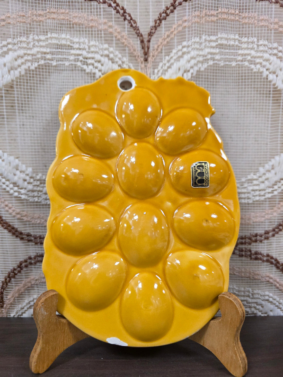 Geel bord voor gevulde eieren haan 23,5 x 15,5 cm