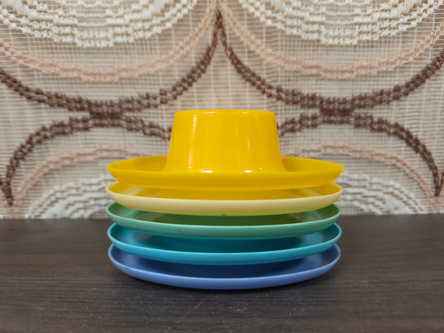 Vintage eierdoppen set van 5 kleurrijk kunststof