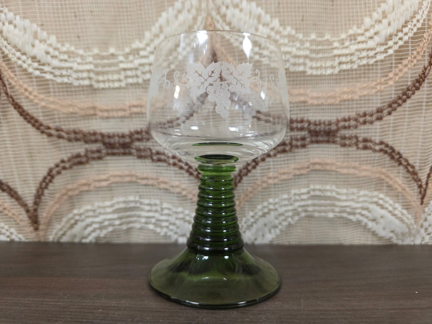 Vintage Roemer Riesling wijnglas met druivenmotief