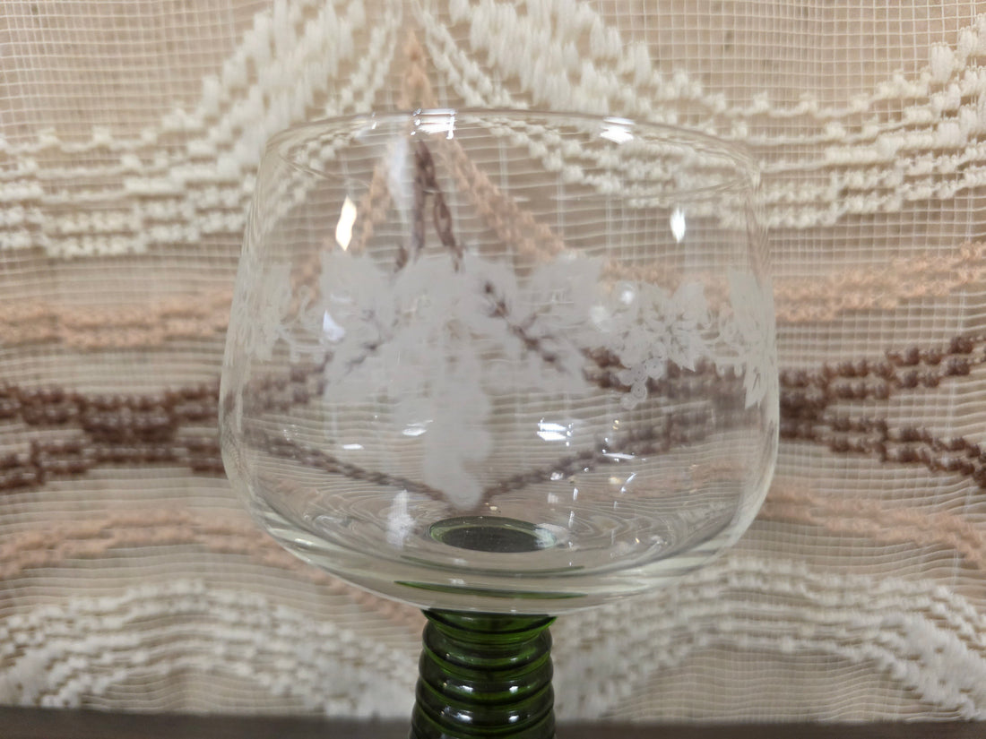 Vintage Roemer Riesling wijnglas met druivenmotief