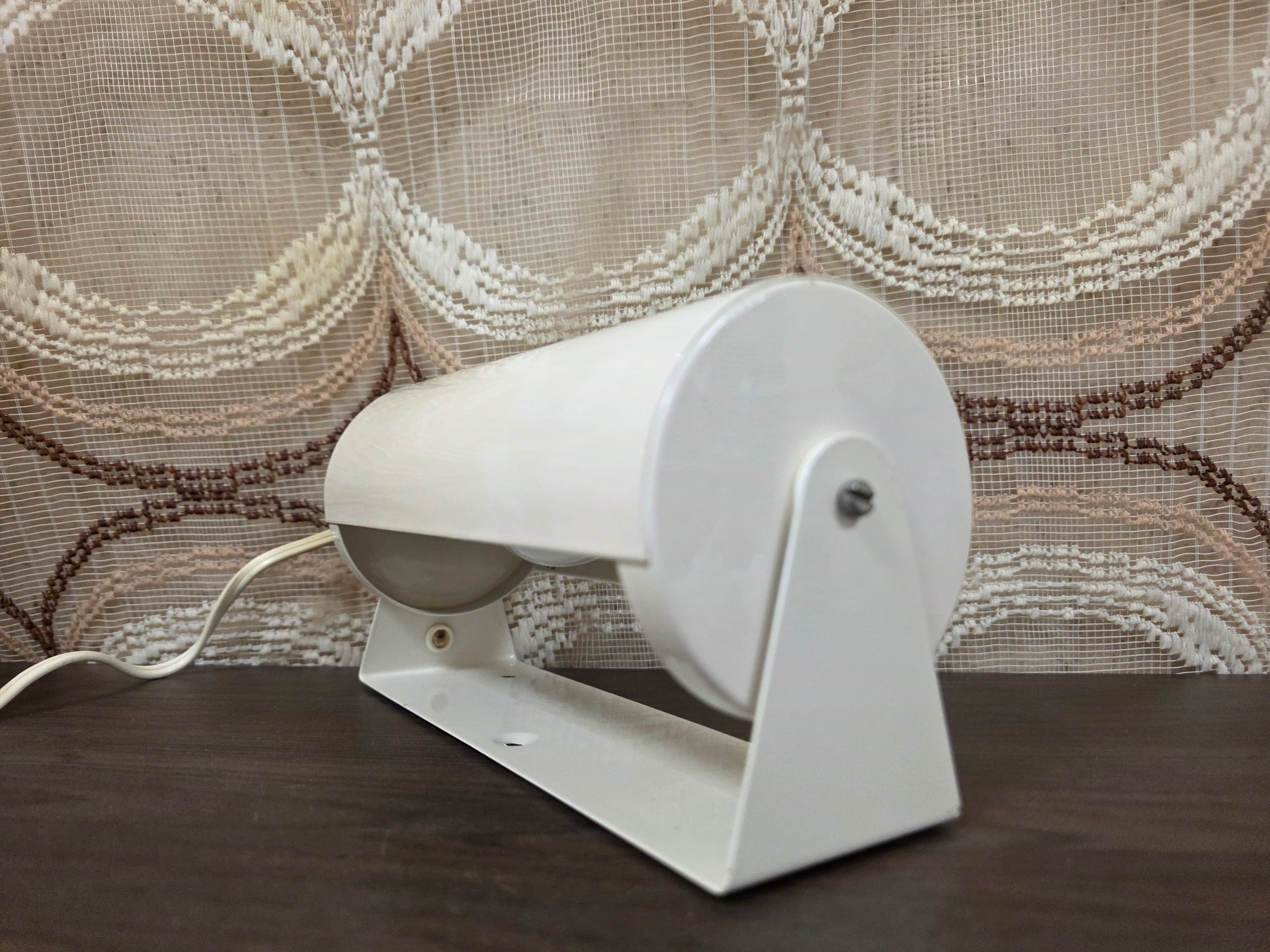 Ikea LOD V413 metalen wandlamp wit