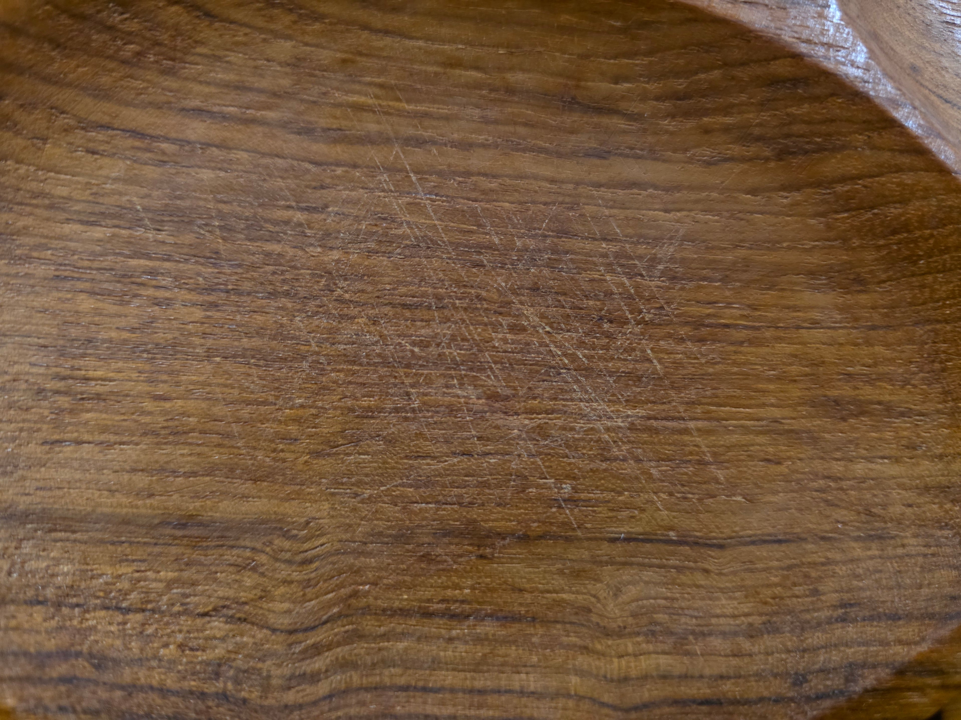 Houten vintage borden met vakverdeling