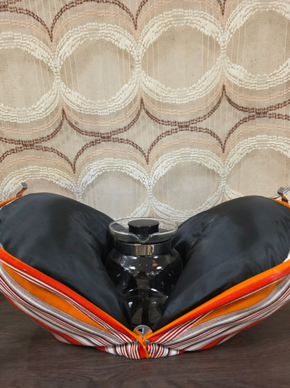 Vintage theebeurs met knip gestreept
