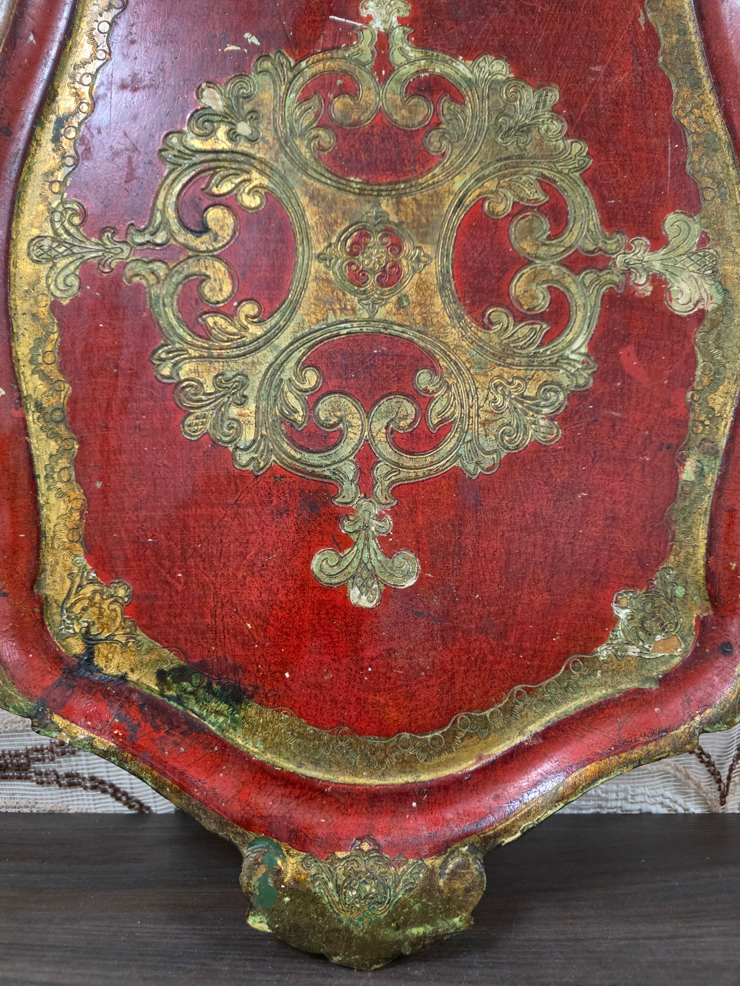 Florentijns dienblad rood goud 57,5 x 38 cm