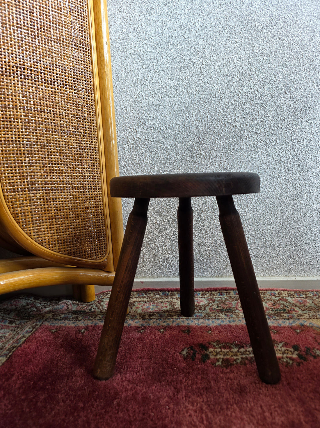 Vintage houten plantenkrukje driepoot krukje 26 cm