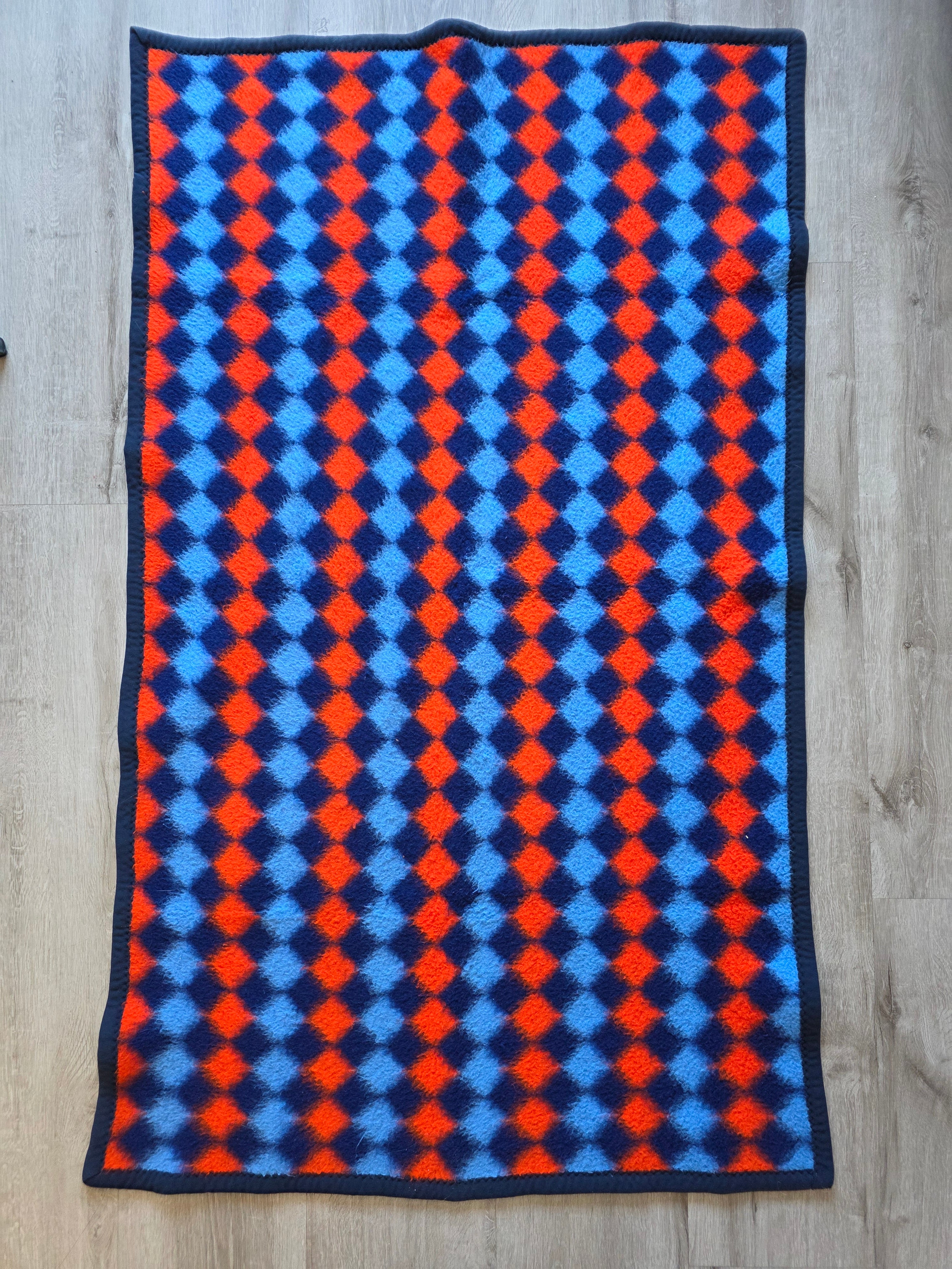 Vintage Dralon babydeken ledikant oranje blauw