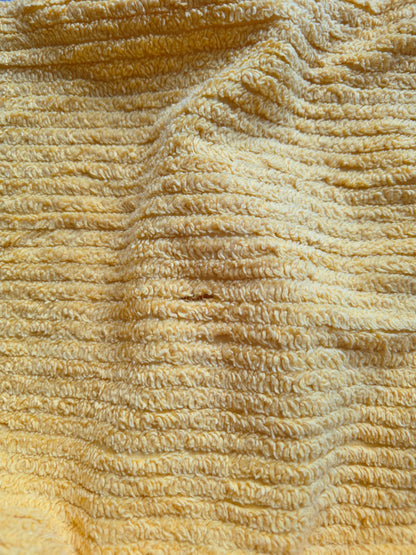 Vintage chenille sprei okergeel met franjes
