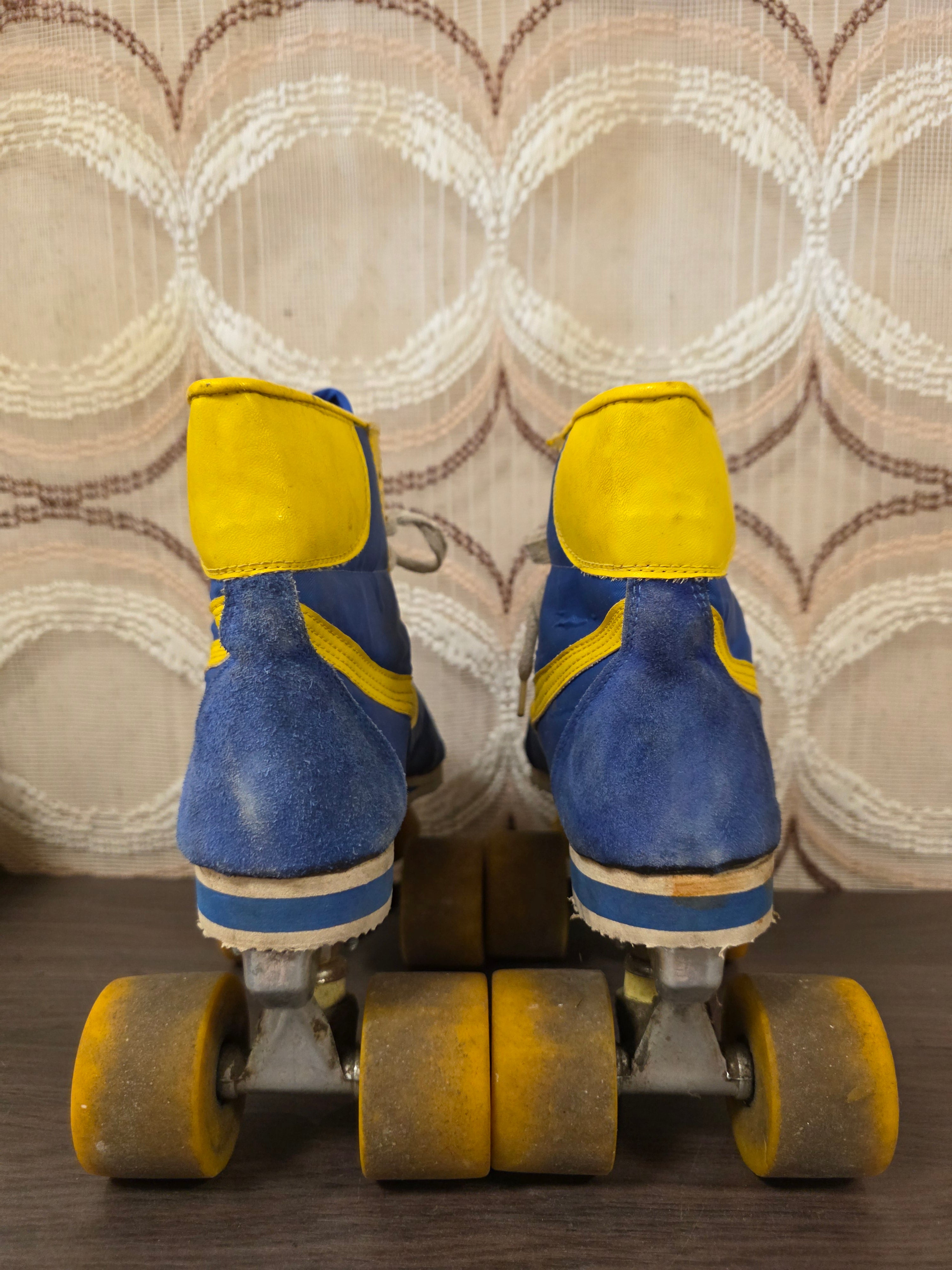 Rolschaatsen blauw geel maat 38