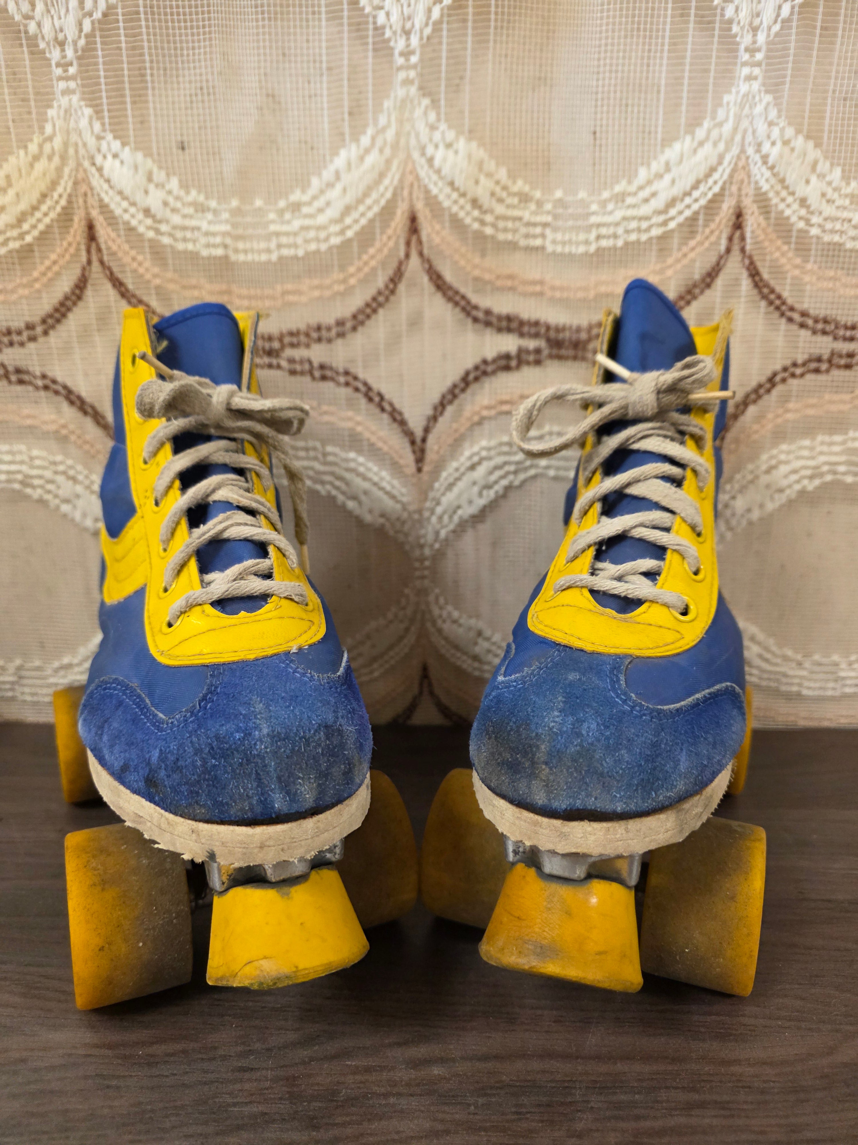 Rolschaatsen blauw geel maat 38