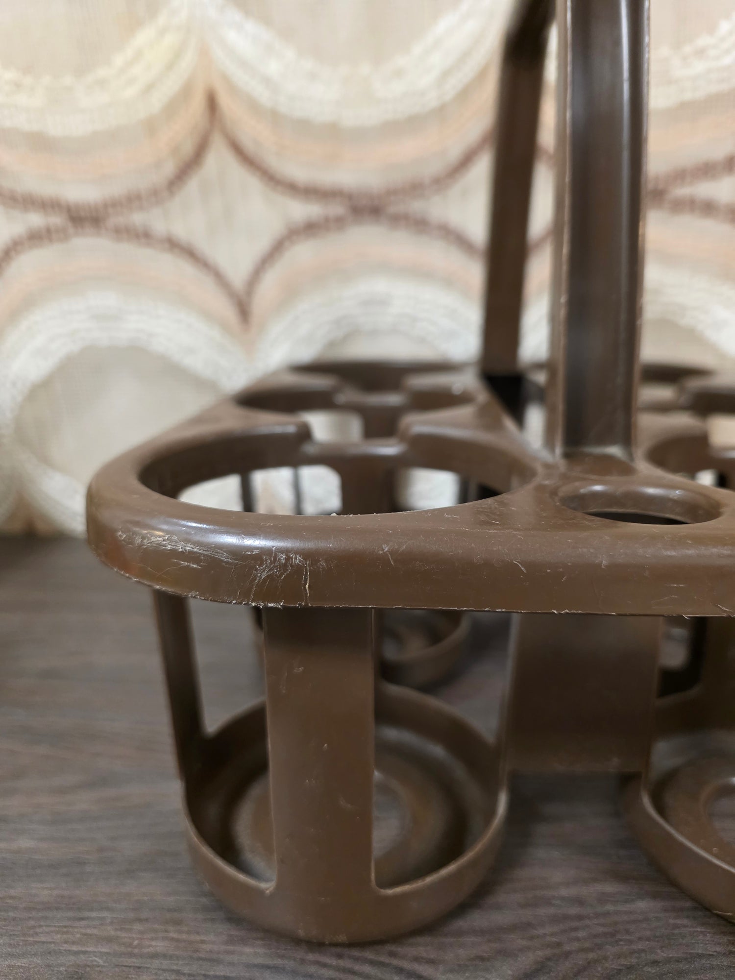 Curver bruin flessenrek kunststof met handvat