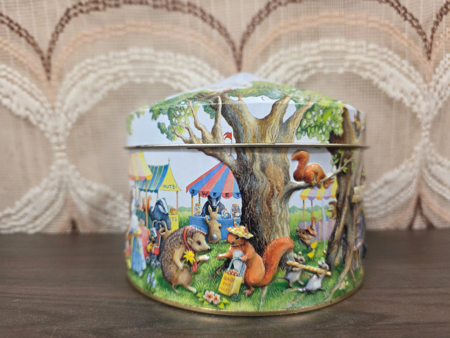 Churchill Woodland Fair blik reliëf dieren
