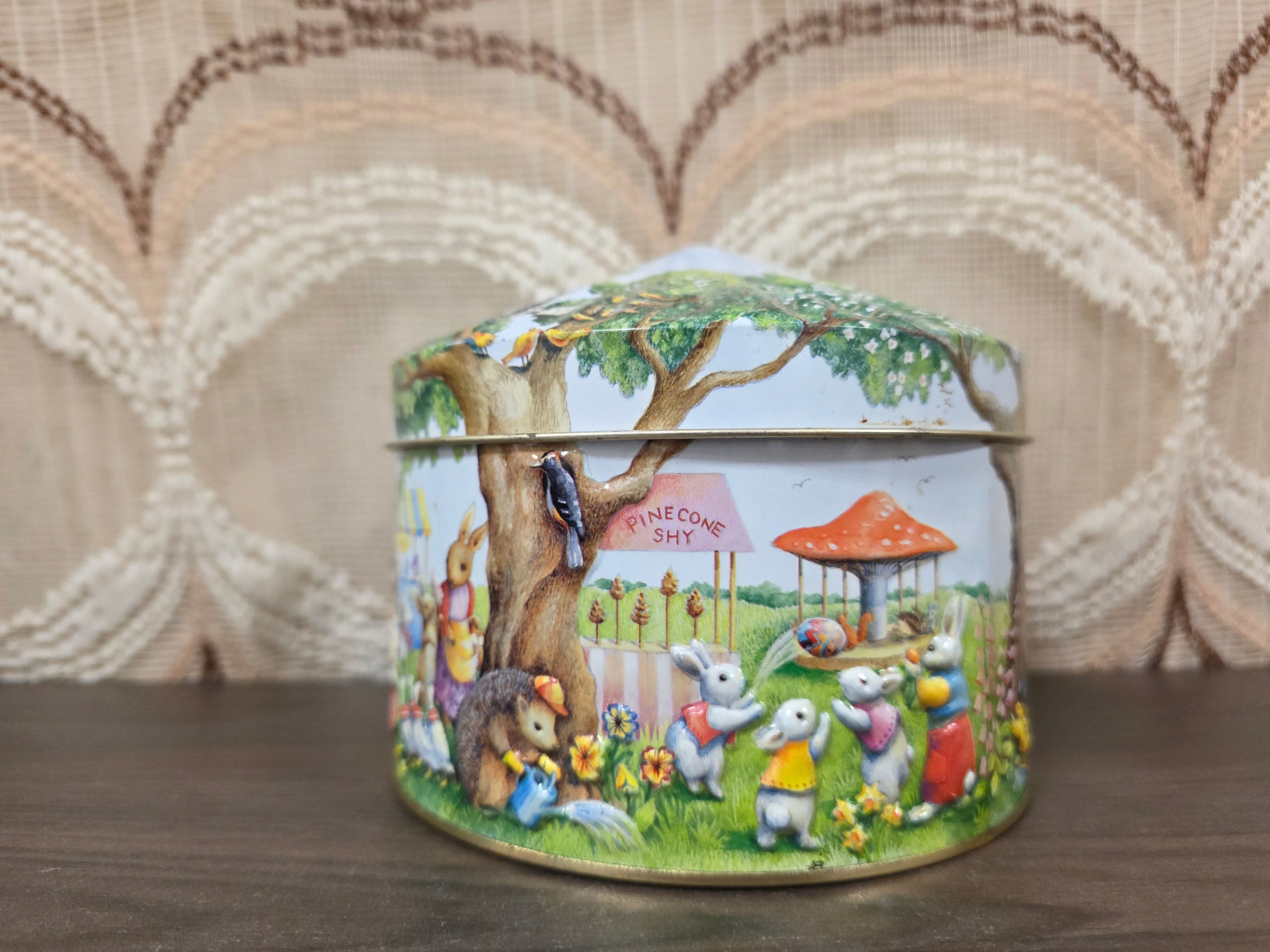 Churchill Woodland Fair blik reliëf dieren