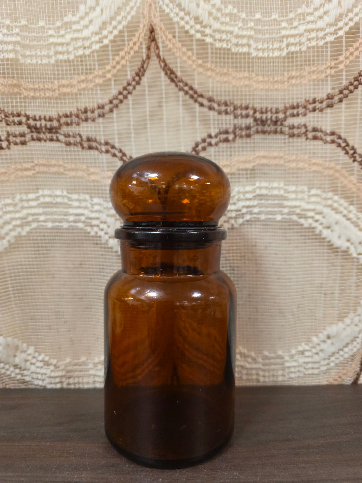 Bruine glazen apothekerspot
