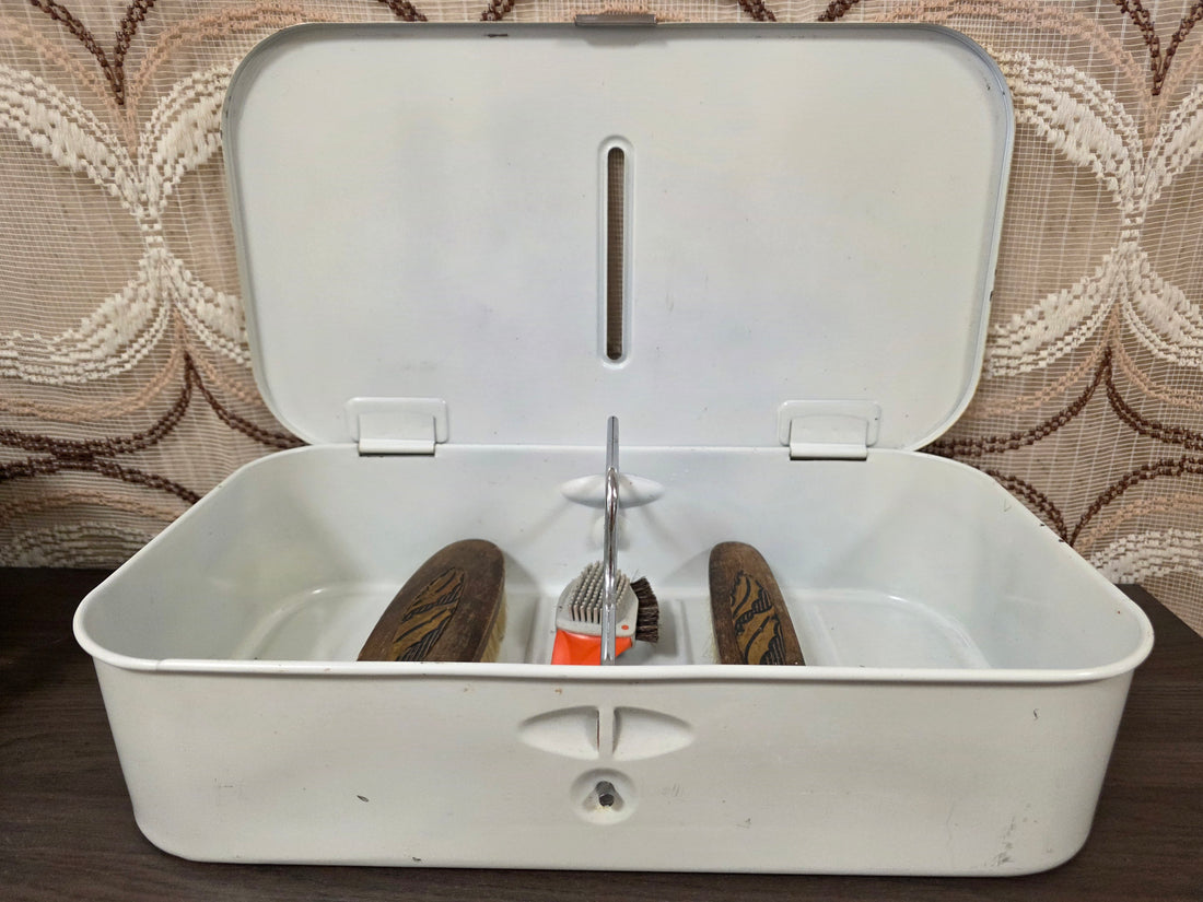 Vintage poetsdoos jaren 70 wit met oranje motief