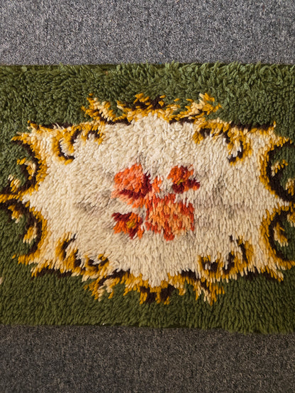 Smyrna wol tafelloper bloemen 48 x 98 cm vintage