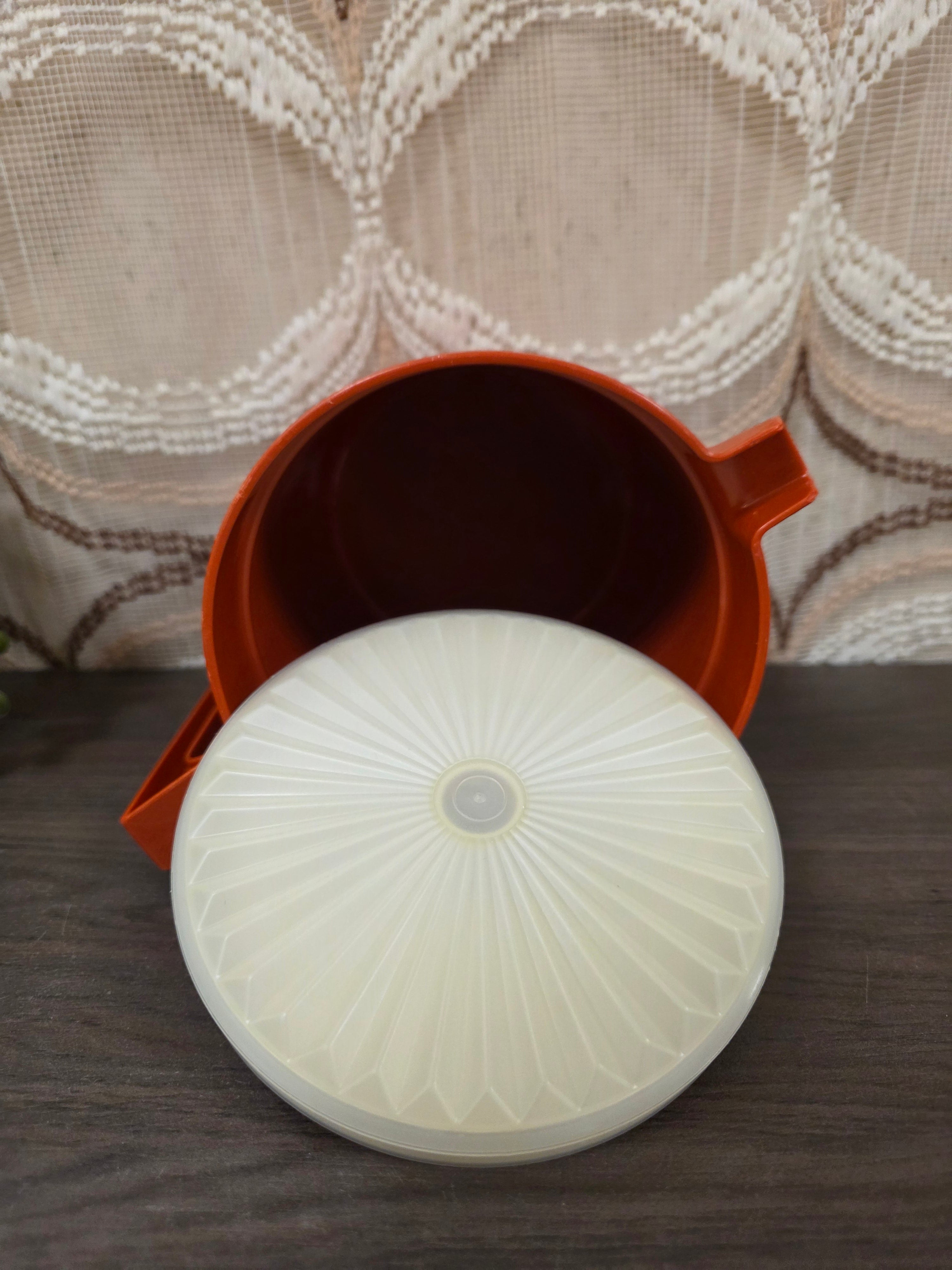 Vintage Tupperware kan 1,5 liter met deksel