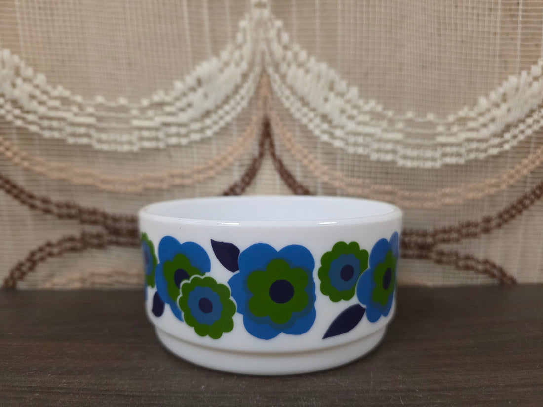 Arcopal France Lotus schaaltje blauwe bloemen
