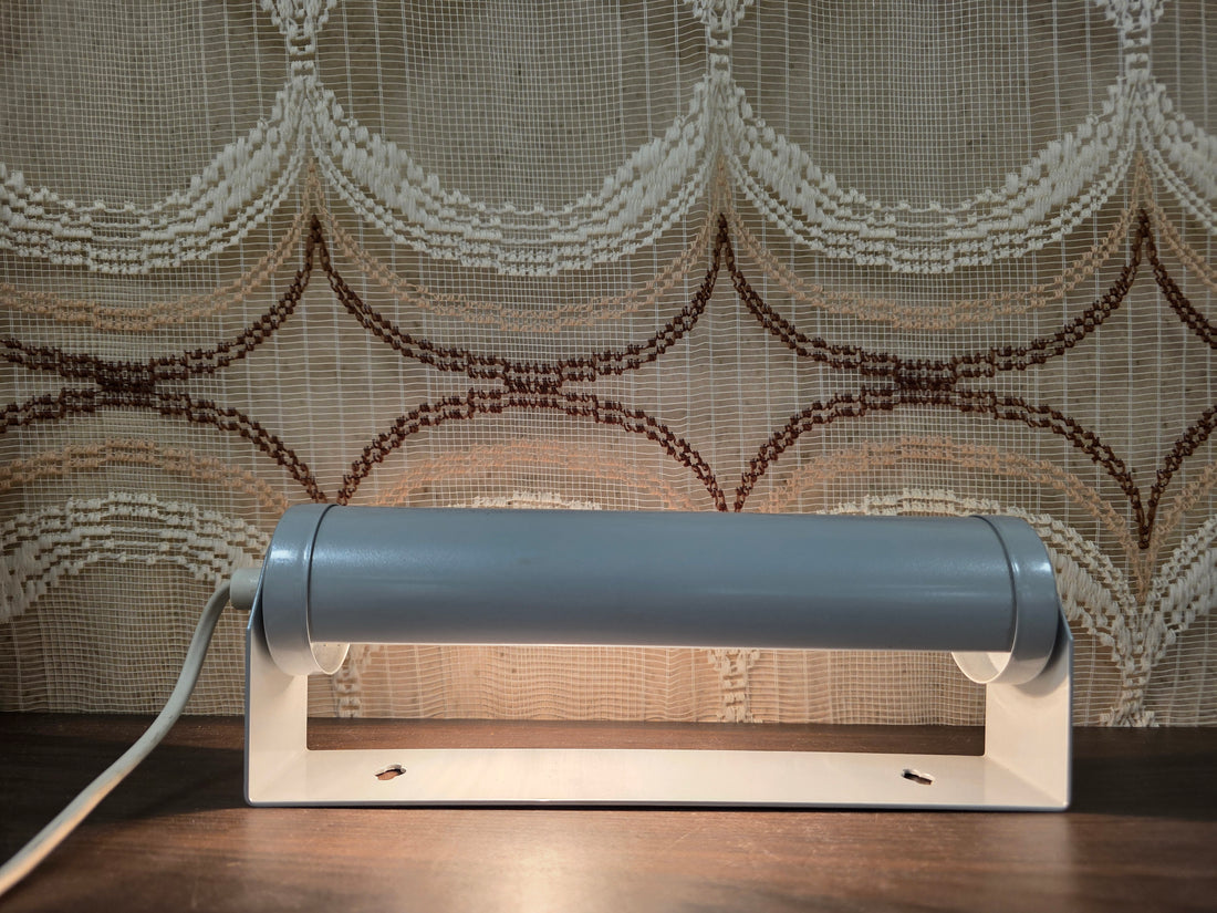 Vintage metalen wandlamp grijs verstelbare kap