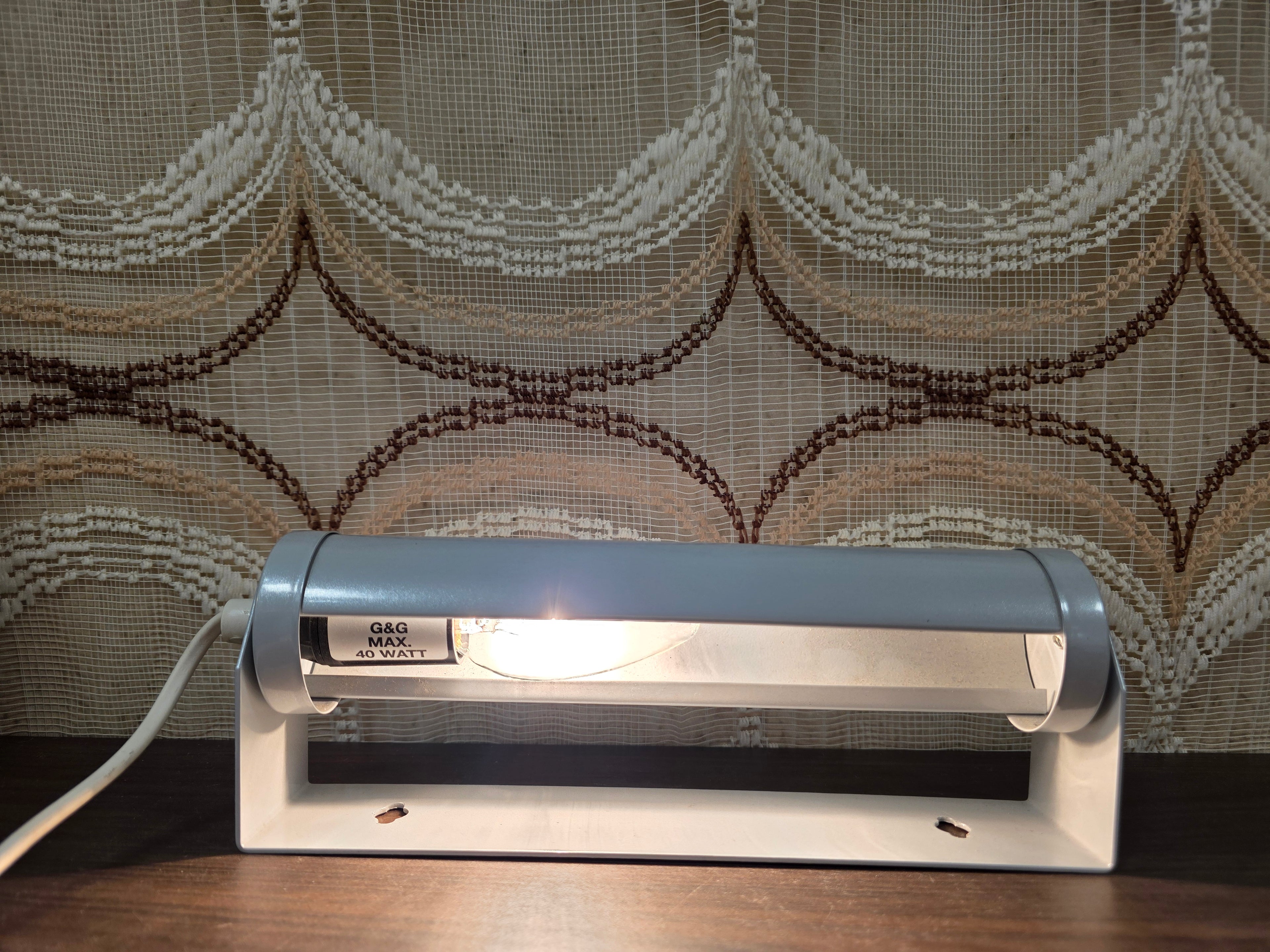 Vintage metalen wandlamp grijs verstelbare kap