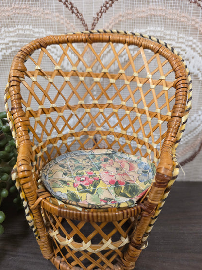 Vintage rotan poppenstoeltje 21 cm