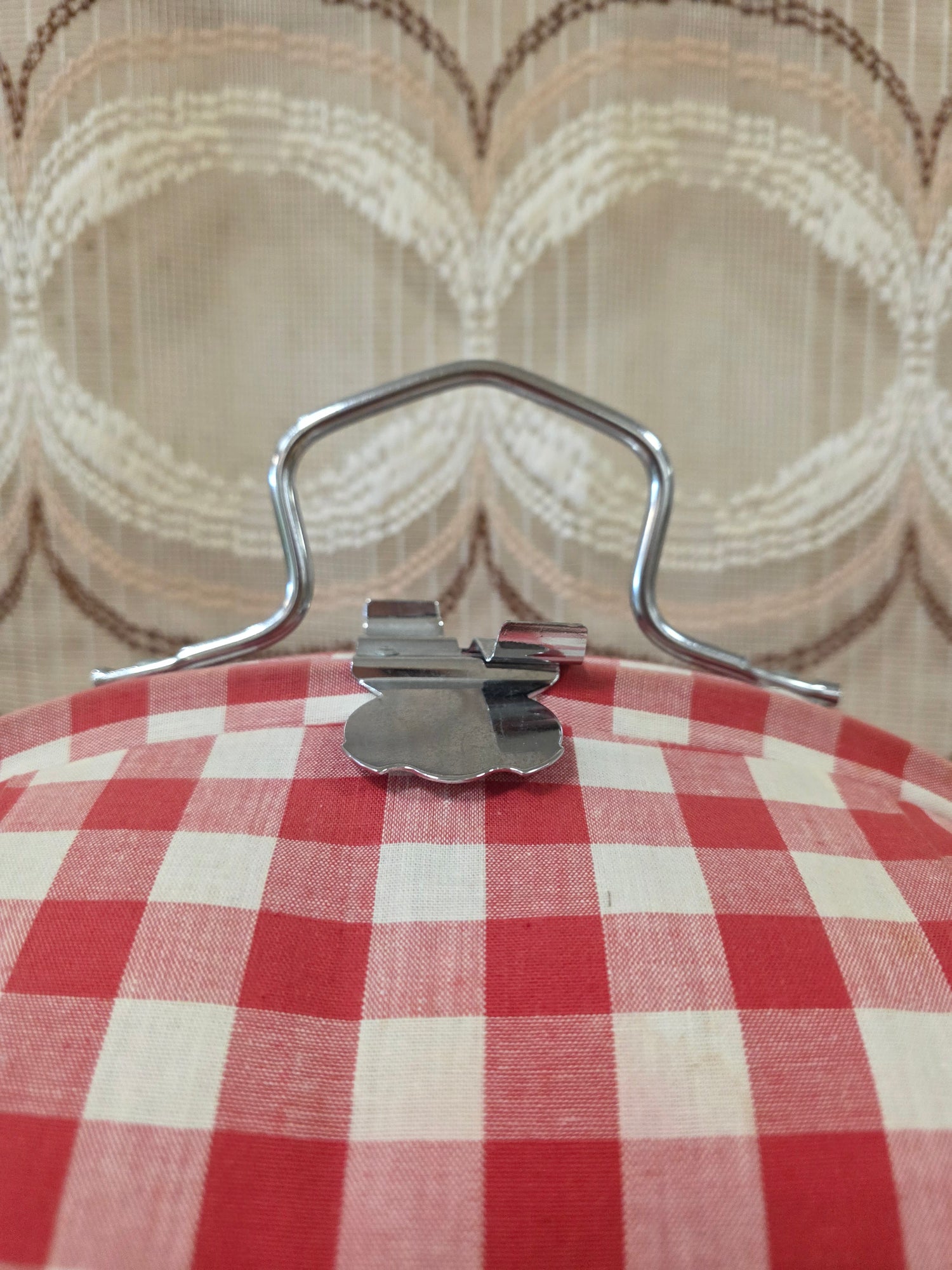 Vintage theebeurs met knip – rood wit geblokt