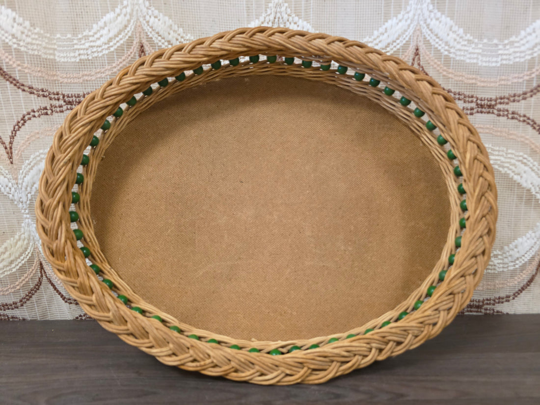 Vintage ovaal dienblad met groene kralen