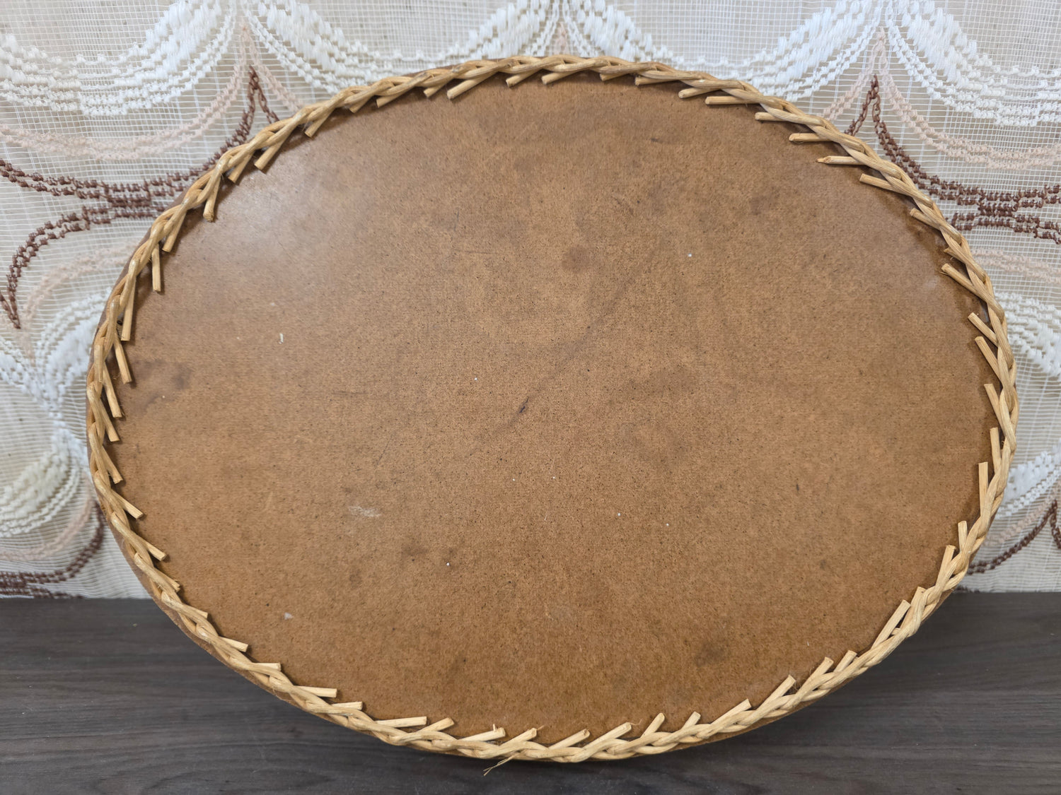 Vintage ovaal dienblad met groene kralen