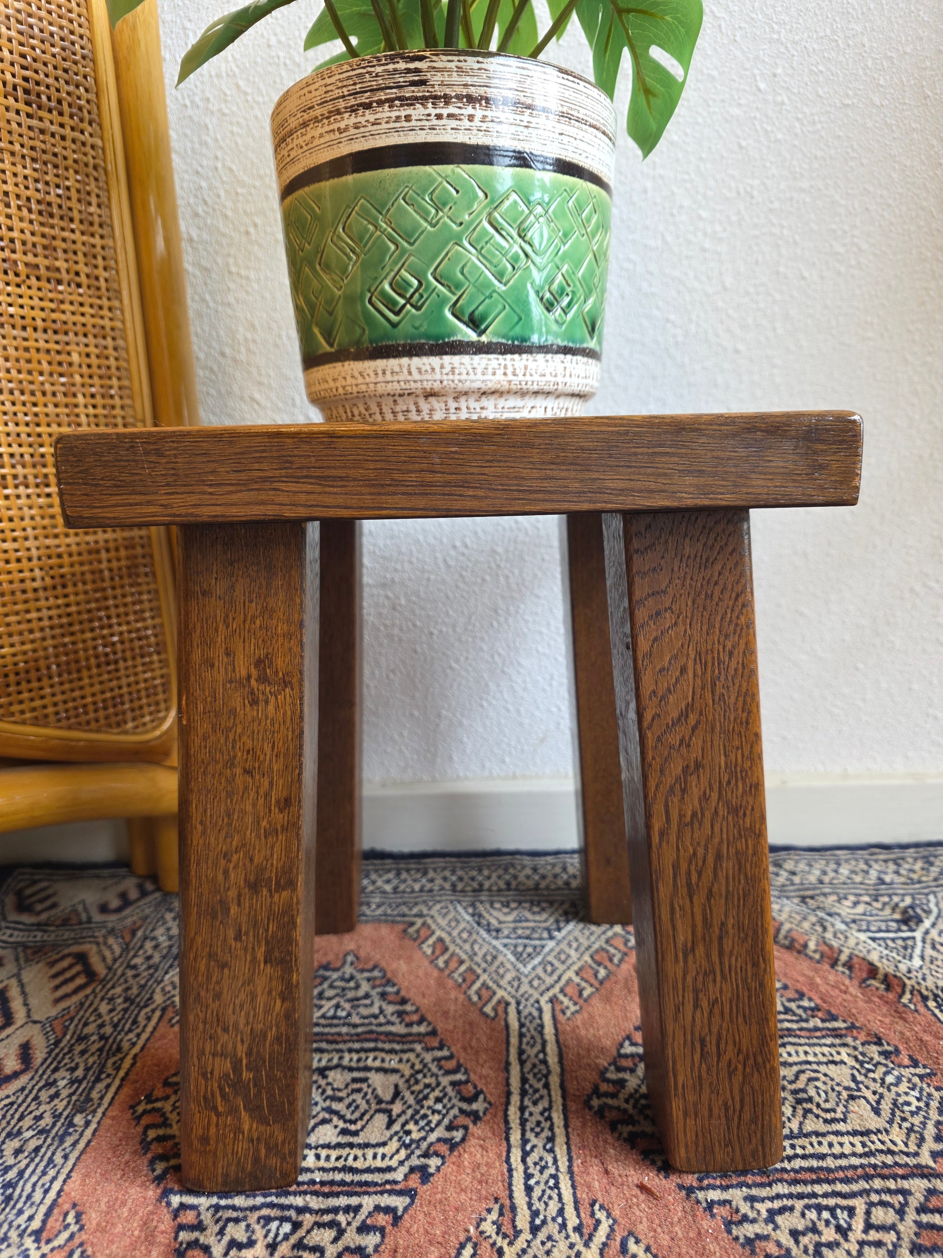Vintage brutalist bijzettafel eikenhout