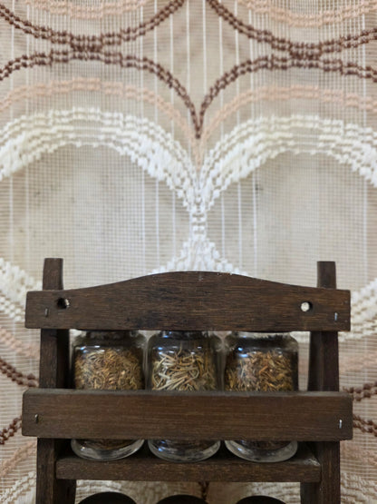 Vintage kruidenrek met 9 kruidenpotjes hout