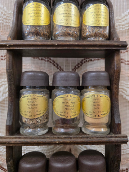 Vintage kruidenrek met 9 kruidenpotjes hout