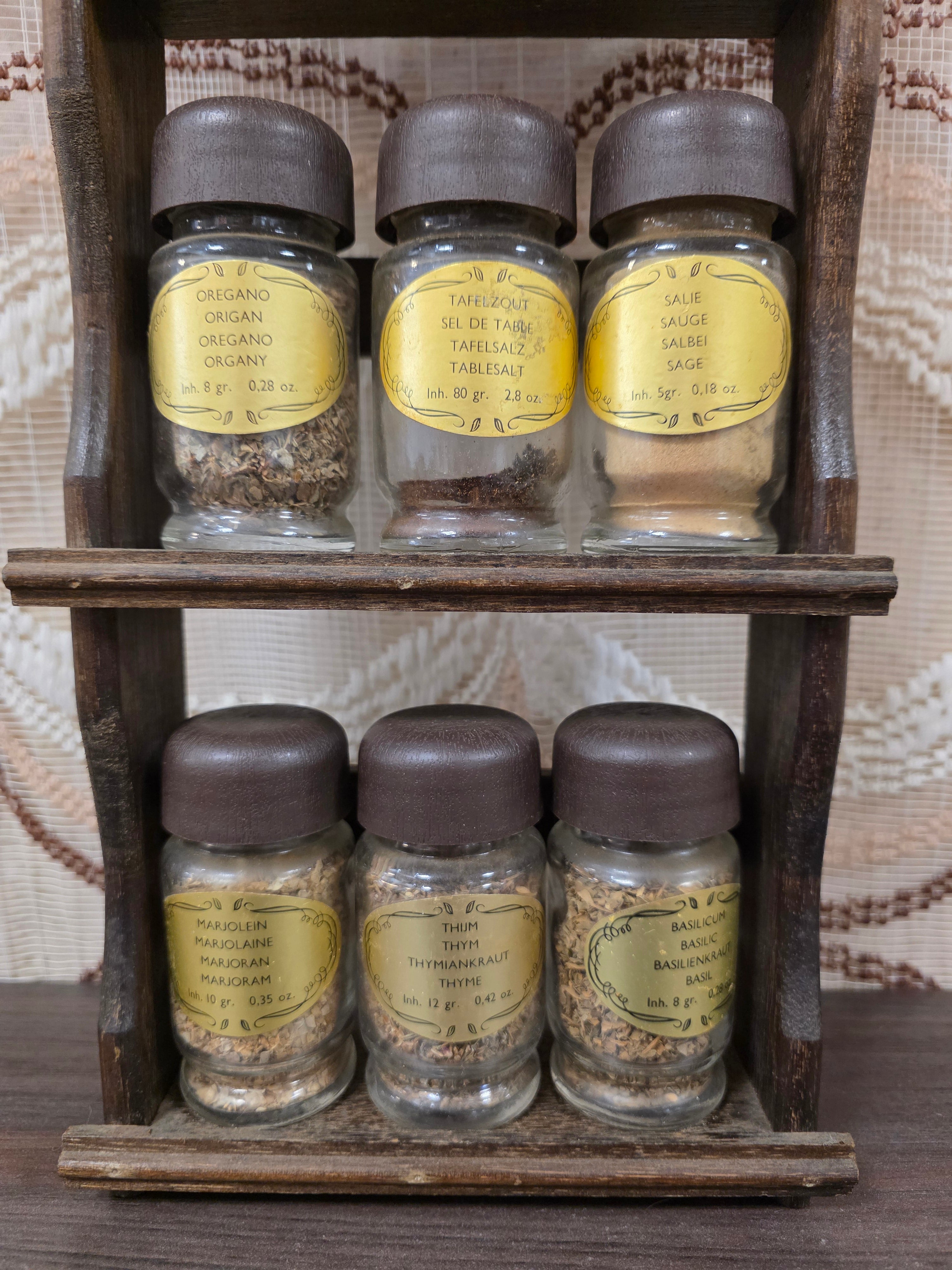 Vintage kruidenrek met 9 kruidenpotjes hout