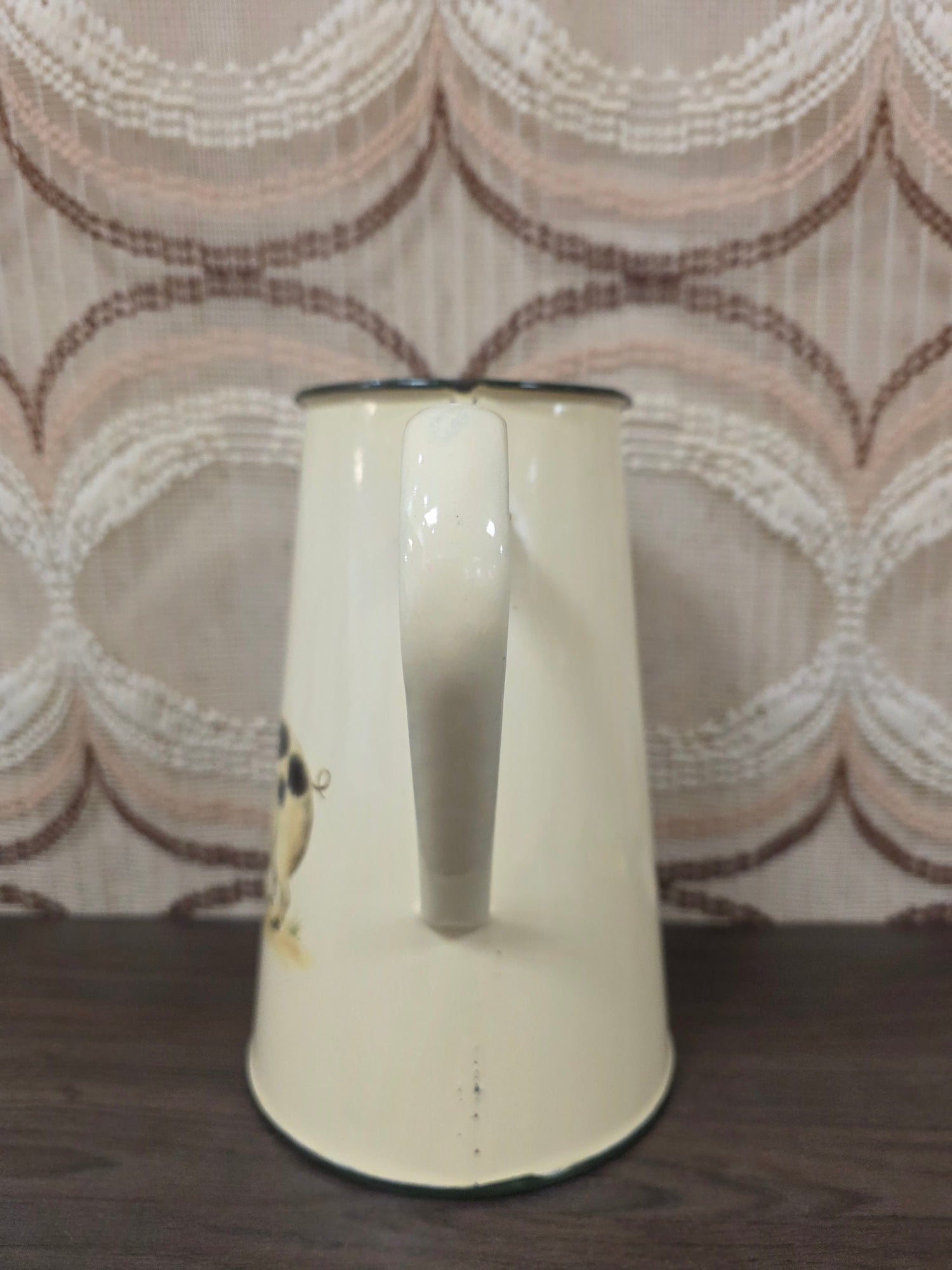 Vintage emaille schenkkan met varken