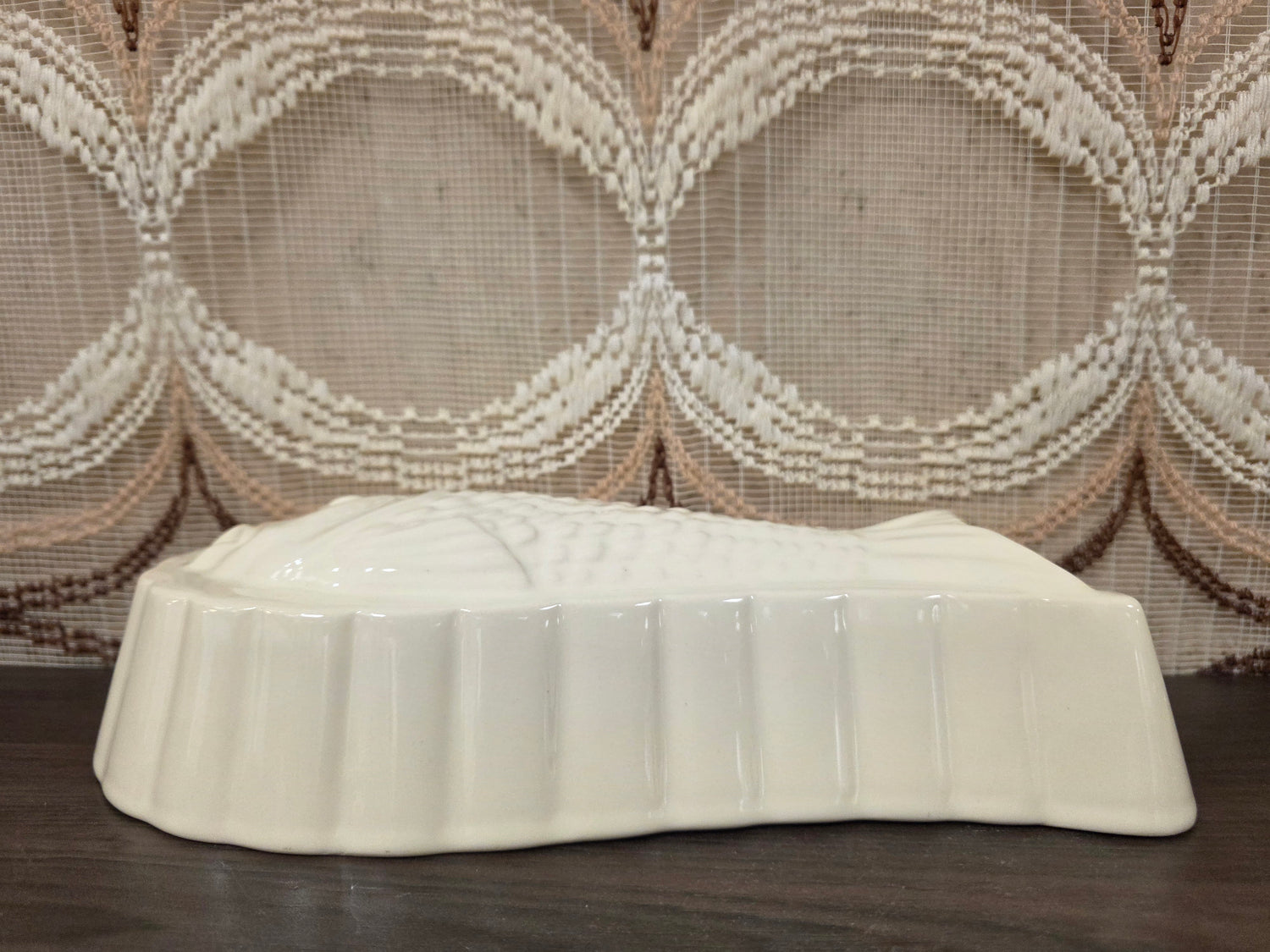 Vintage puddingvorm vis keramiek
