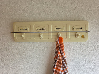 Vintage wit metalen handdoekenrek jaren ’60 – met haakjes en stang