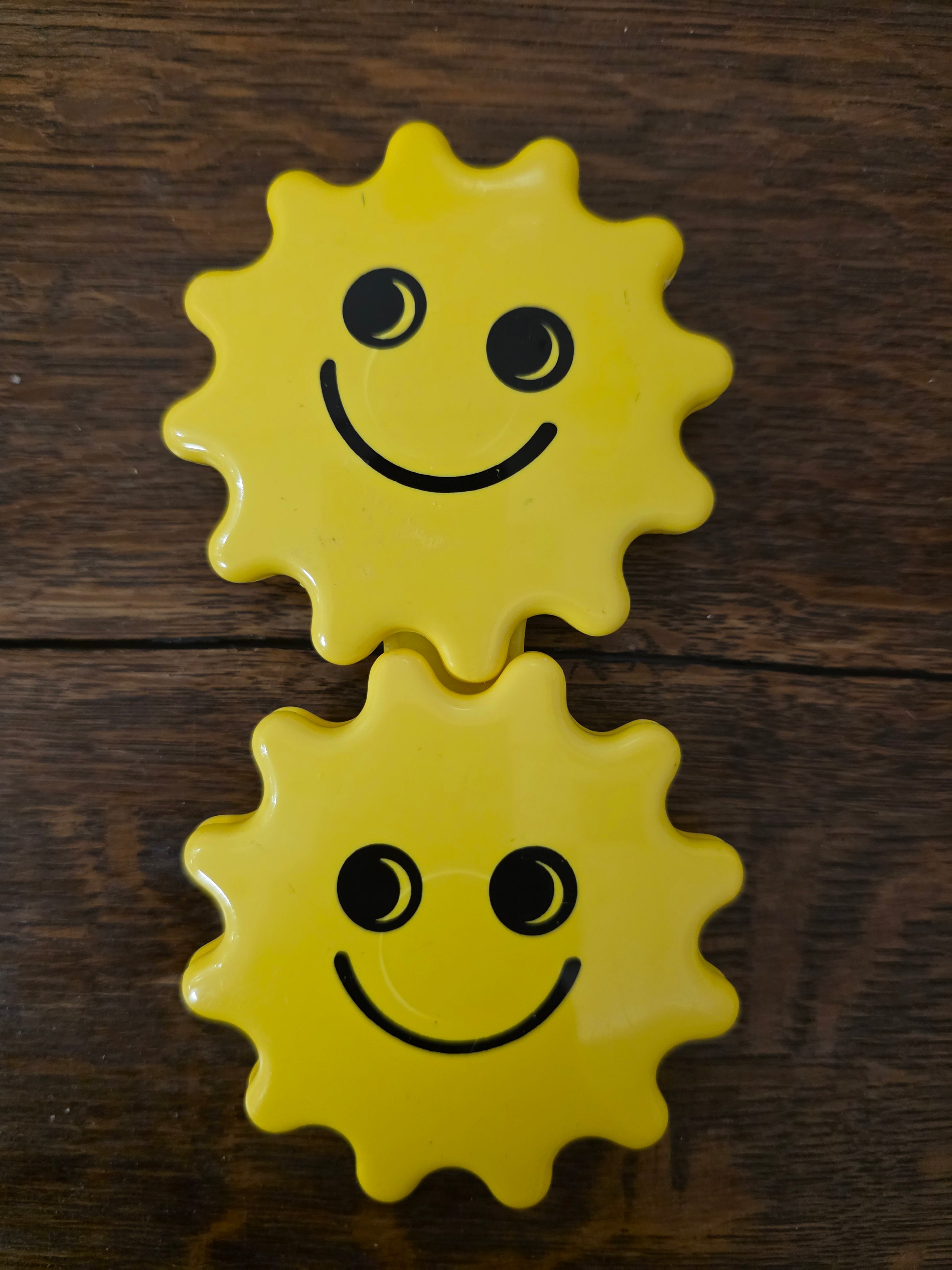 Ambi Toys tweeling rammelaar zonnetjes