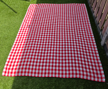 Vintage tafelkleed rood-wit geruit 152 x 190 cm