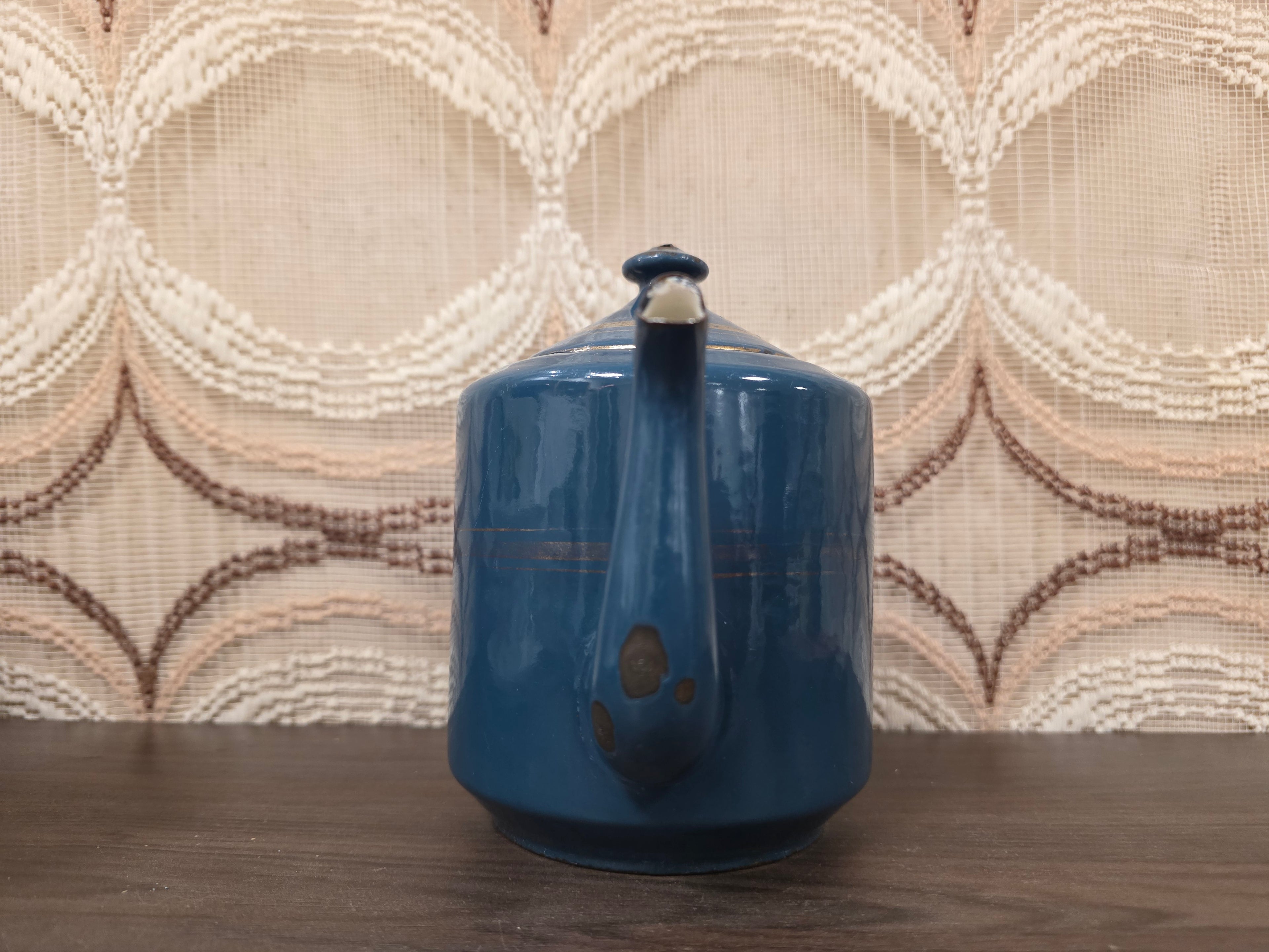 Vintage blauwe emaille koffiepot