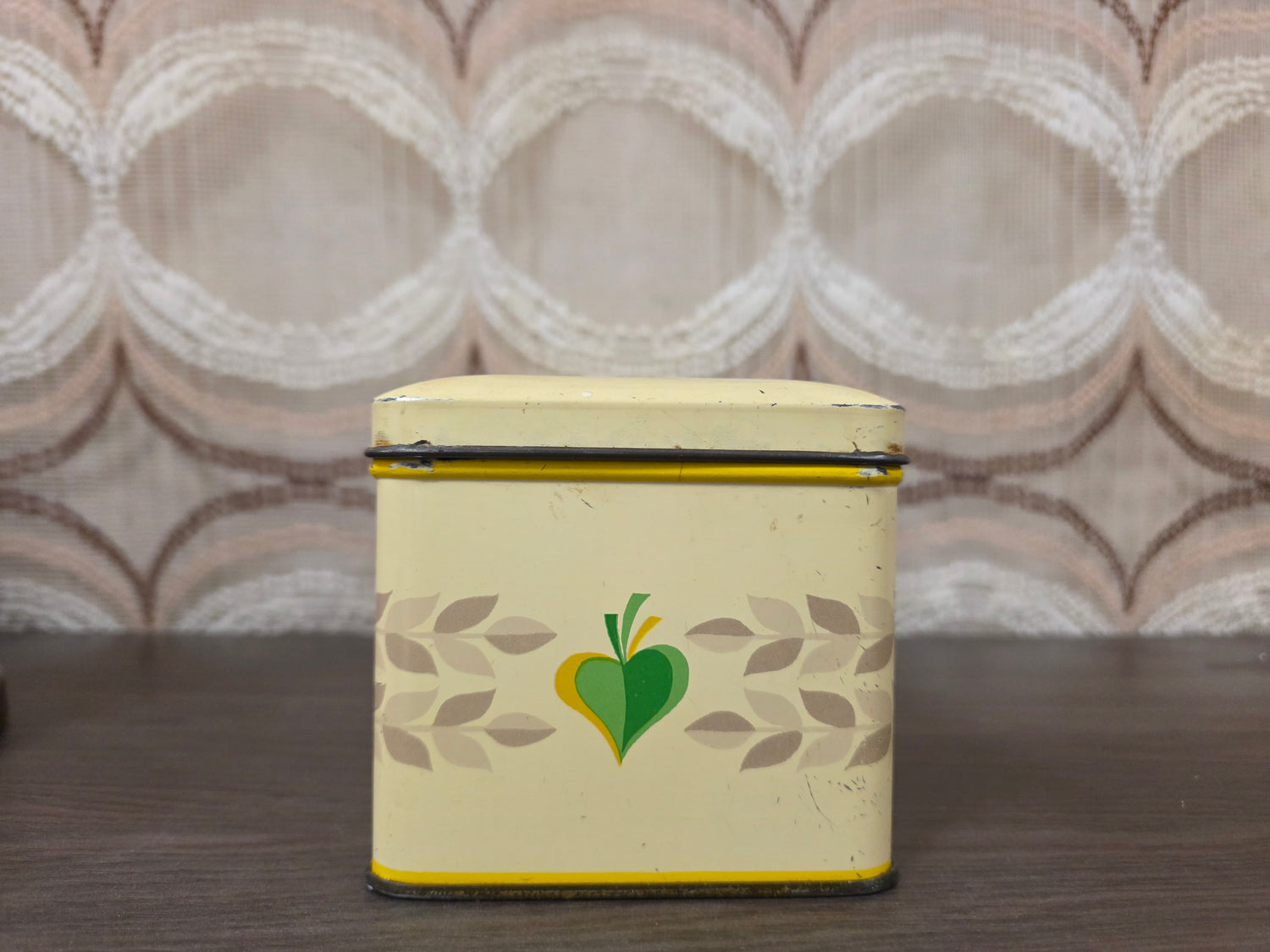 Vintage Verkade ontbijtkoekblik met bloemenprint