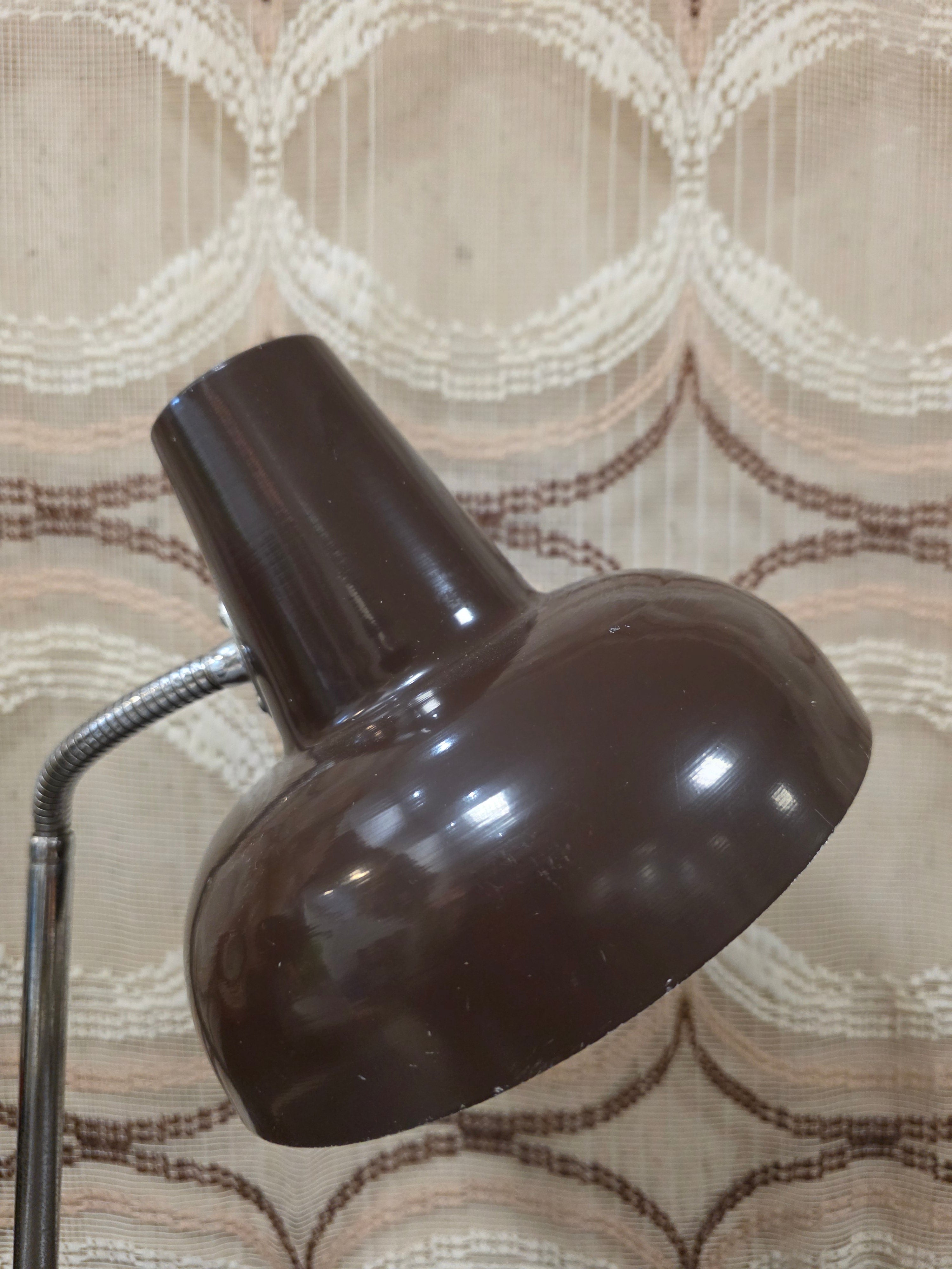 Vintage donkerbruine bureaulamp met verstelbare arm