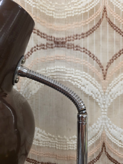 Vintage donkerbruine bureaulamp met verstelbare arm