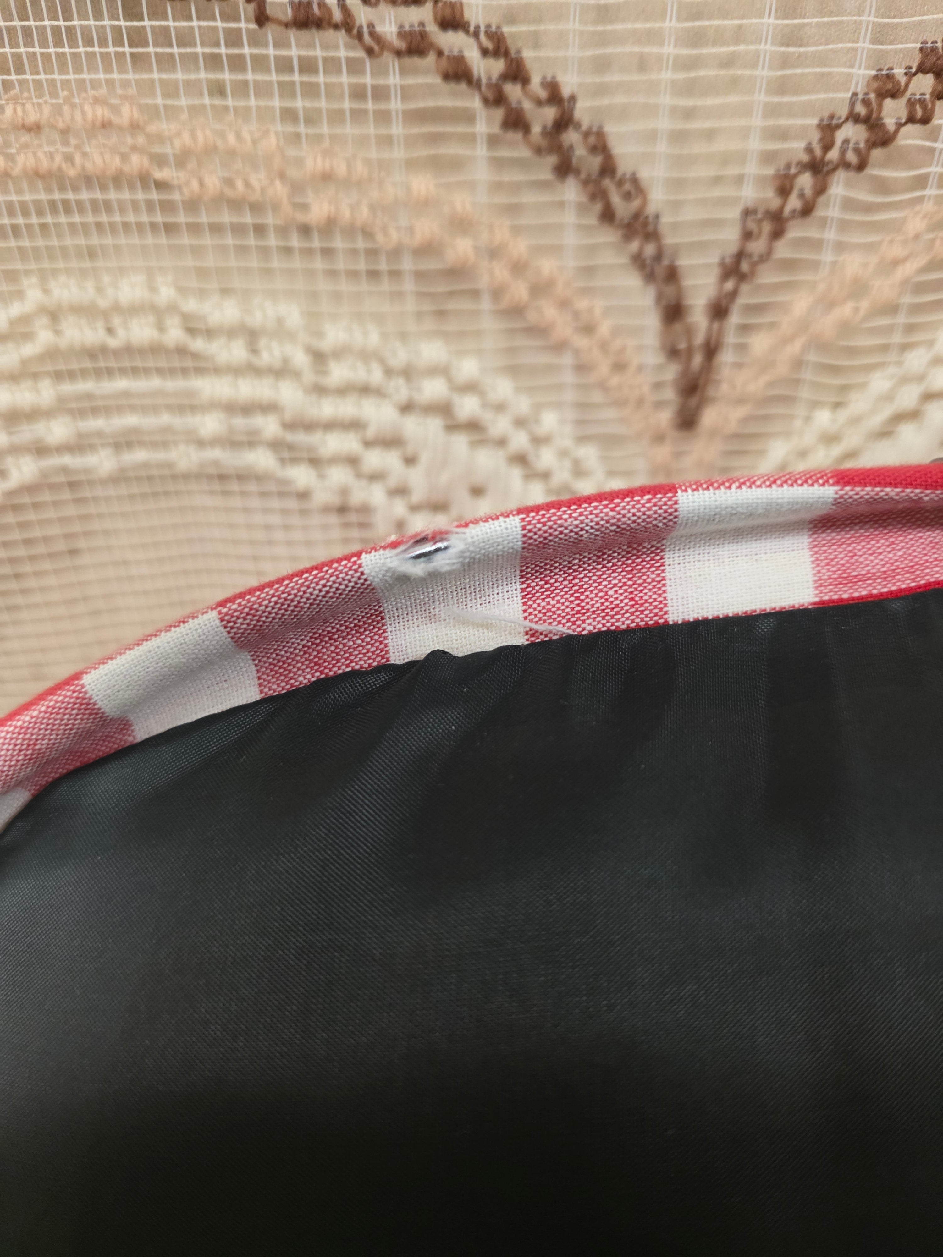 Vintage theebeurs met knip – rood wit geblokt