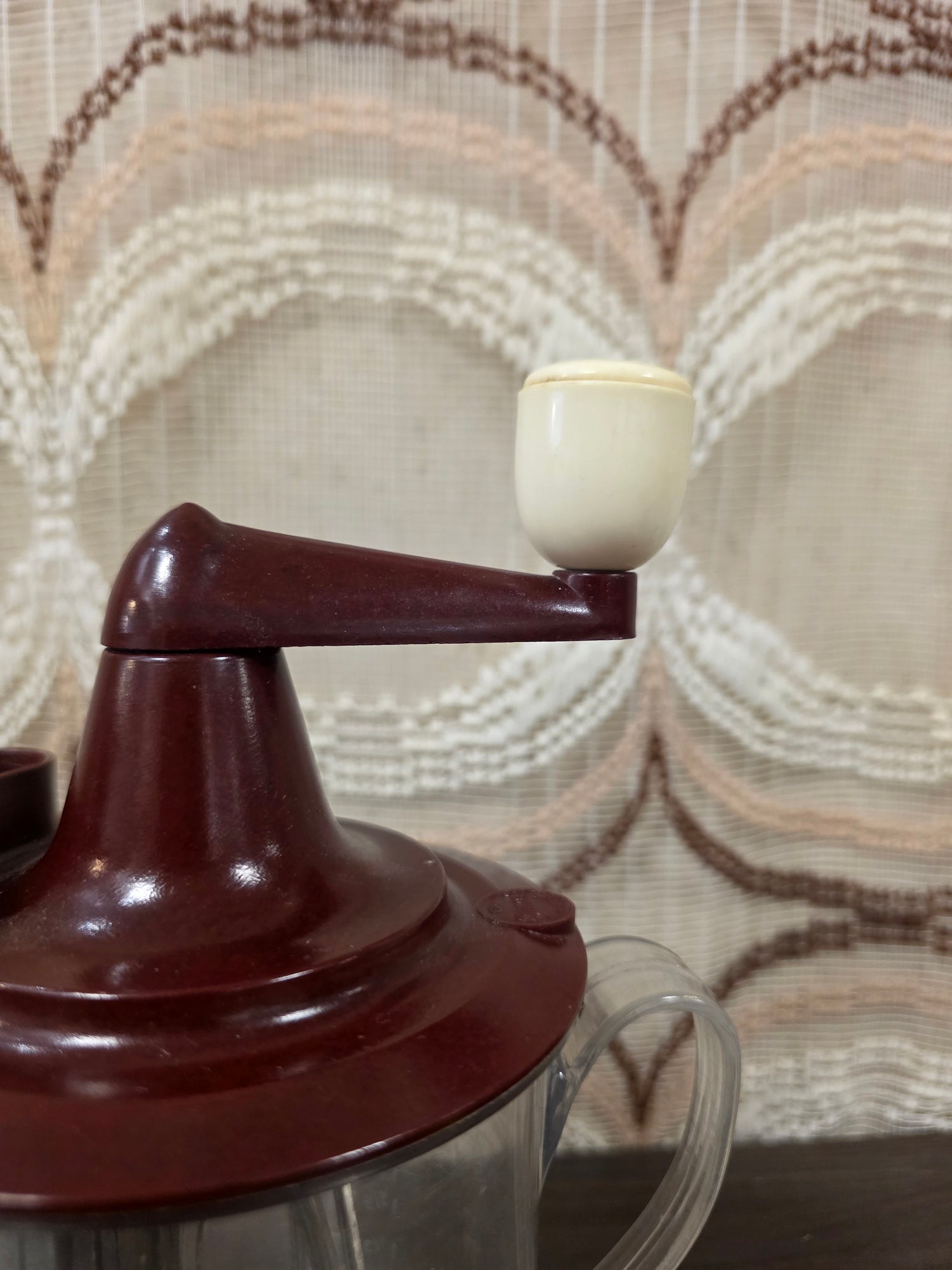 Maineck handmixer jaren 50 met mengkan