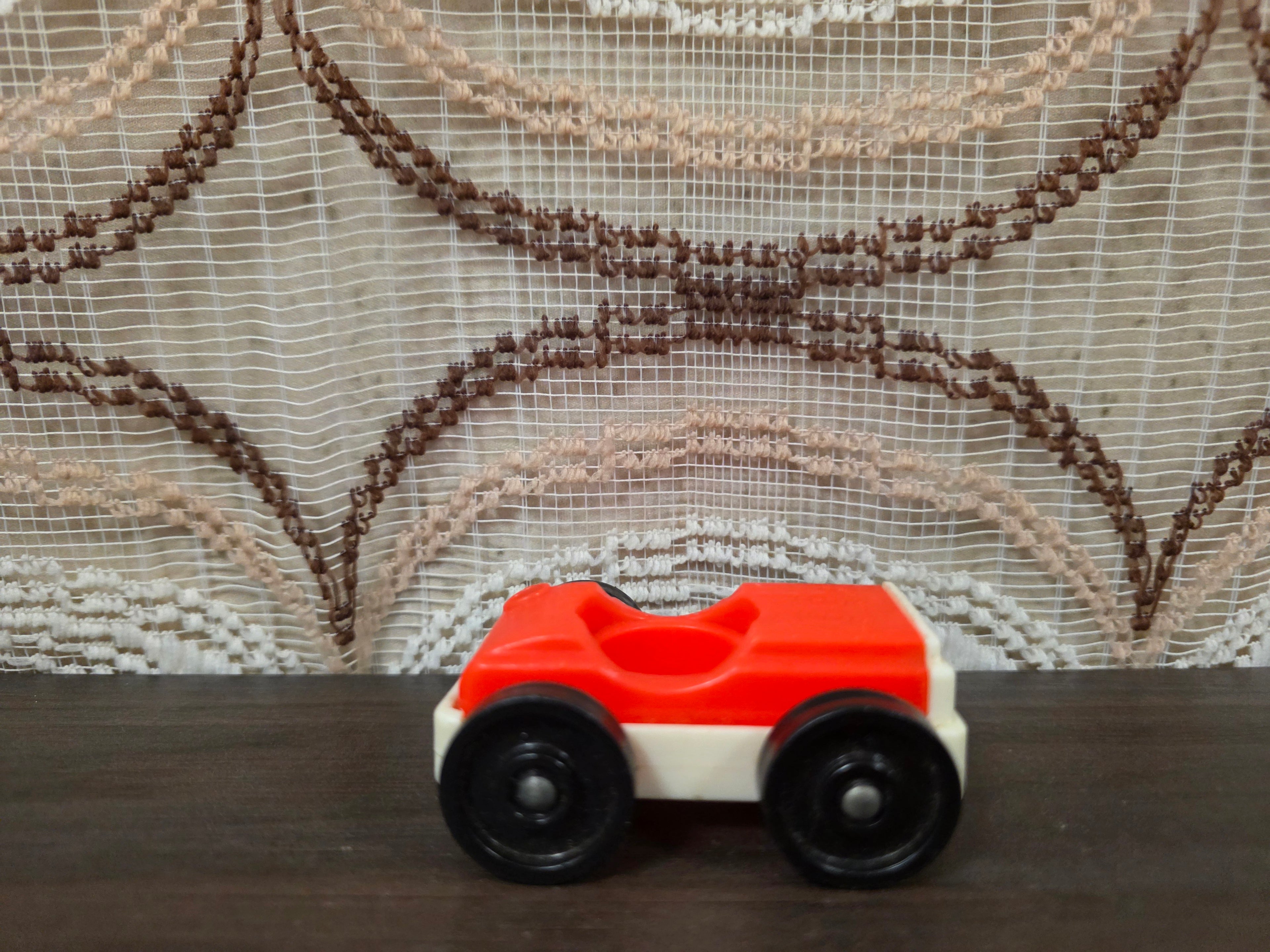 Fisher-Price auto rood wit