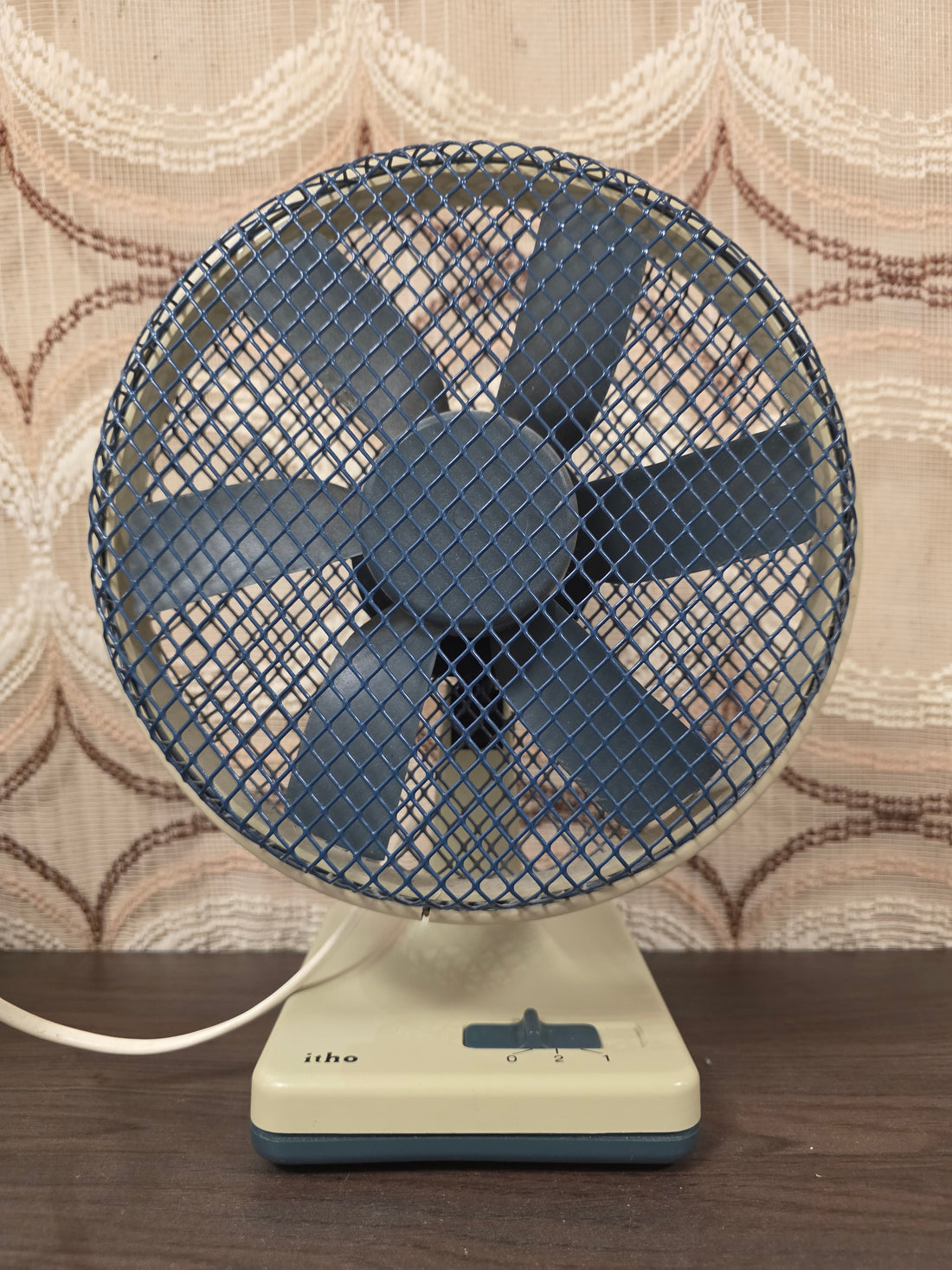 Vintage Itho tafelventilator TV 200 blauw crème