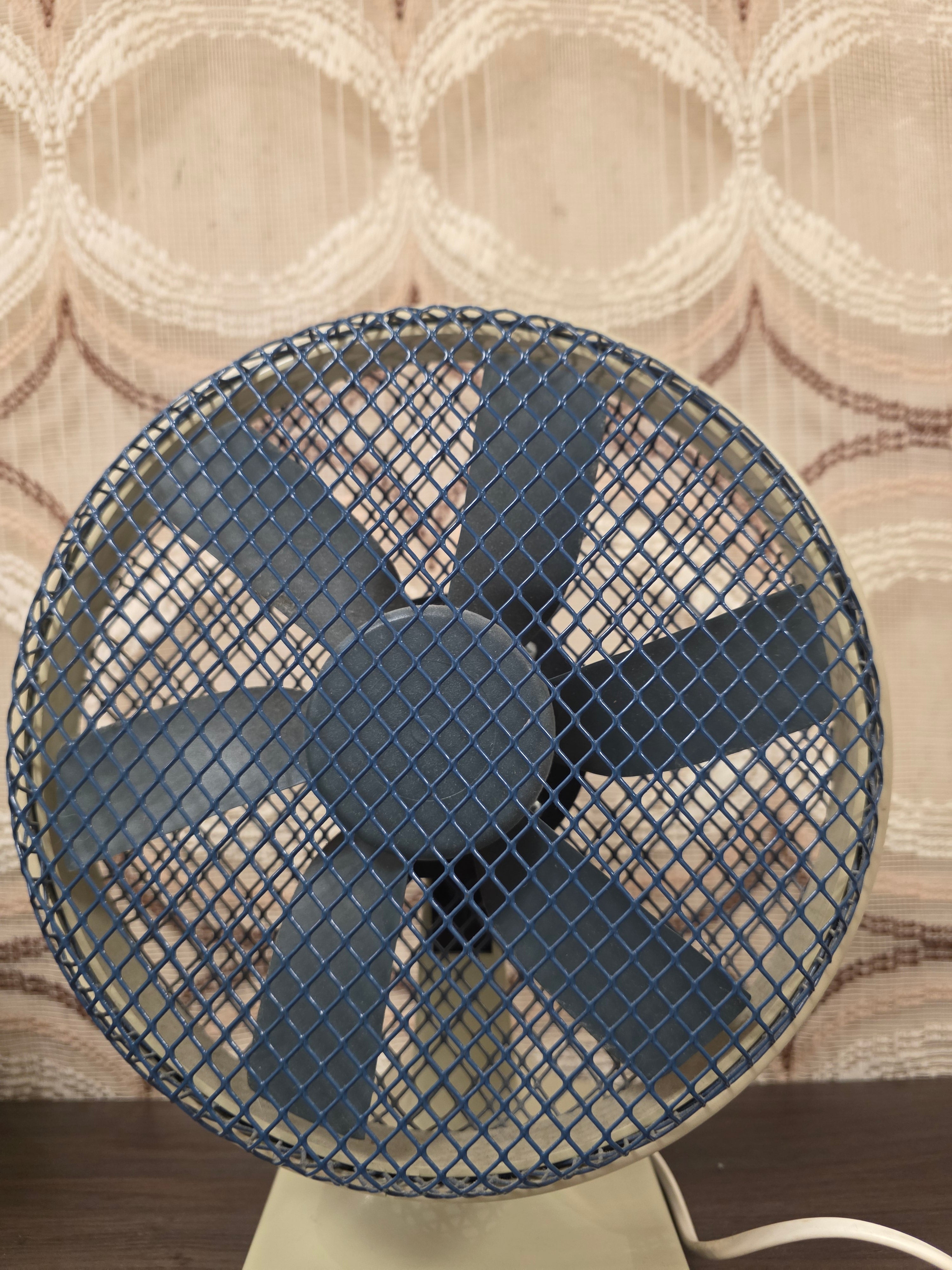 Vintage Itho tafelventilator TV 200 blauw crème