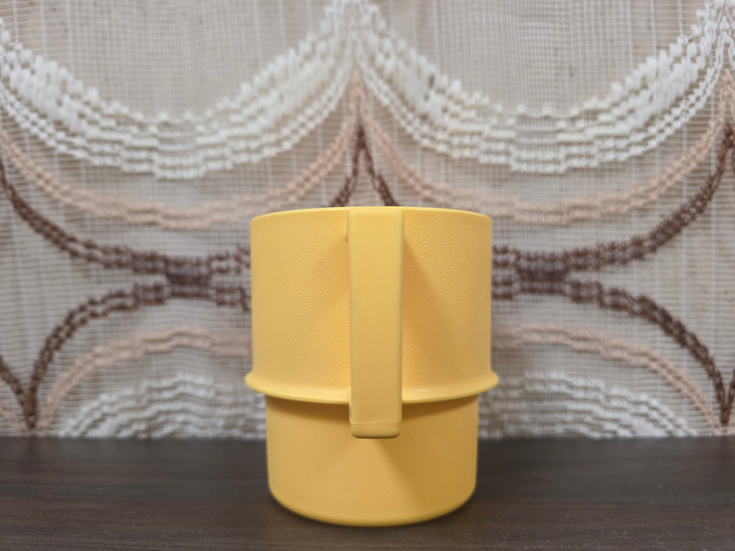 Tupperware koffie beker zachtgeel