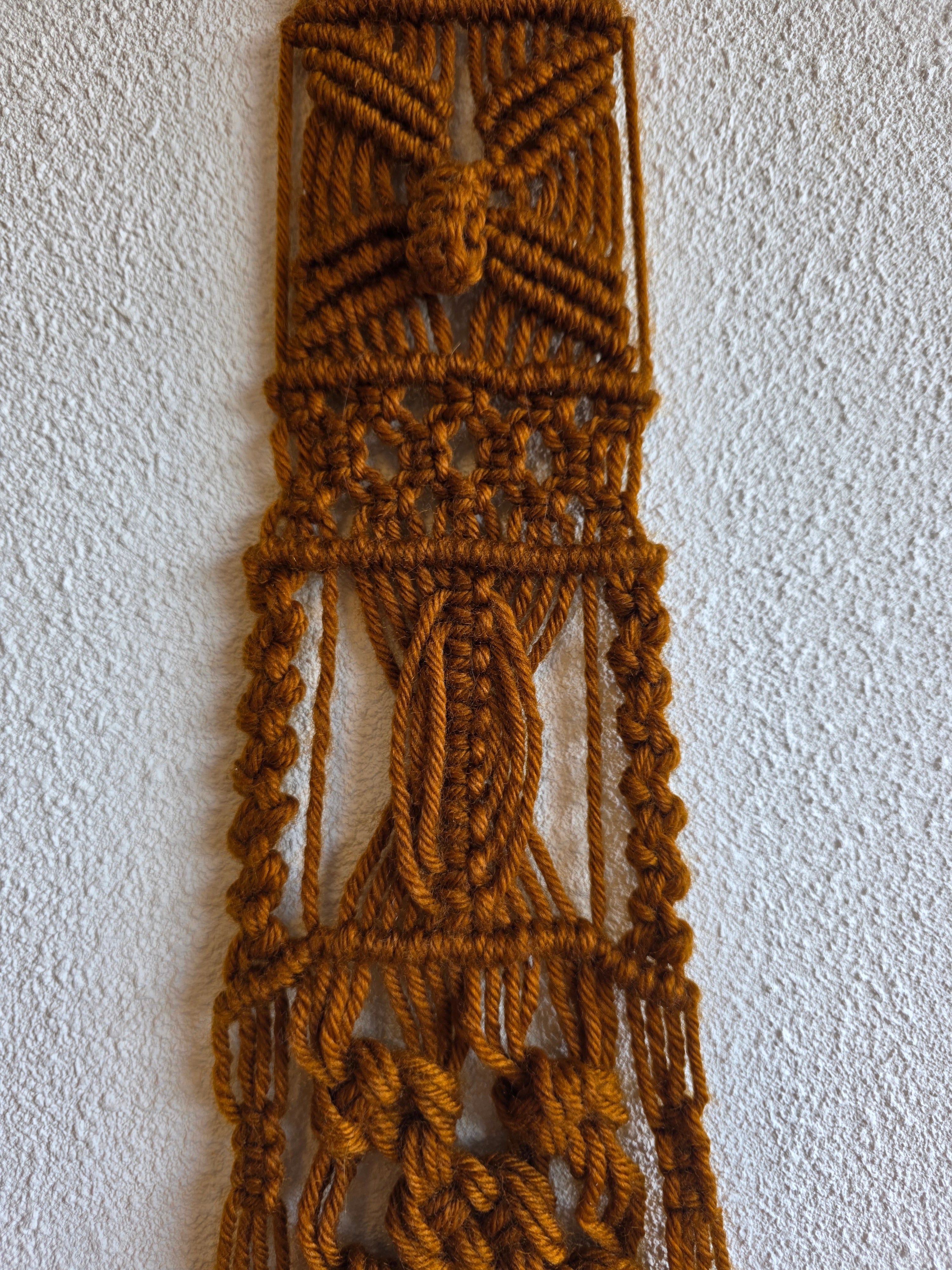 Vintage handgeknoopte macramé wandhanger bruin